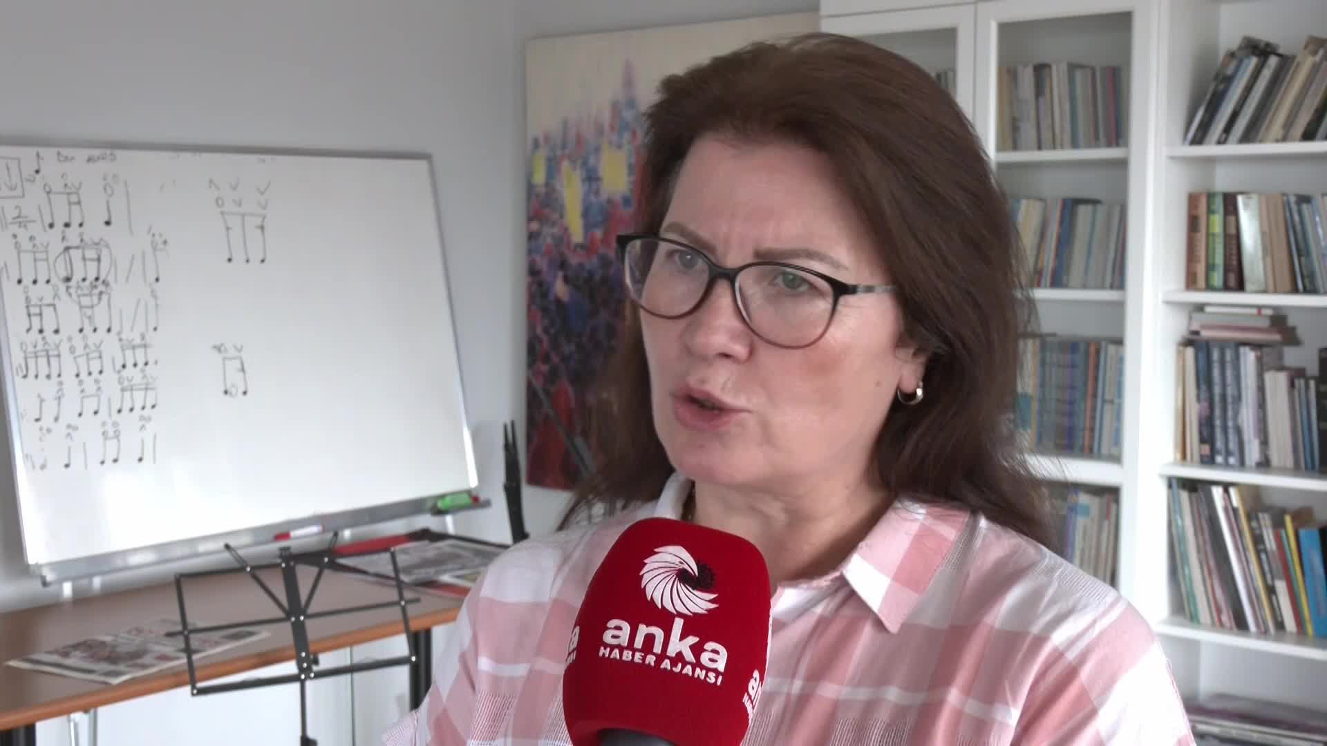 EĞİTİM SEN’DEN İSTİSMARLA SUÇLANAN MÜDÜR YARDIMCISININ GÖREVDEN ALINMAMASINA TEPKİ: "BİR AYA YAKIN BİR ZAMANDIR 10. SINIF ÖĞRENCİSİNİ BÖYLE BİR SÜREÇLE KARŞI KARŞIYA BIRAKMAK, İNSANLIĞA AYKIRI BİR OLGUDUR. BİR AN EVVEL AÇIĞA ALINMASINI İSTİYORUZ”