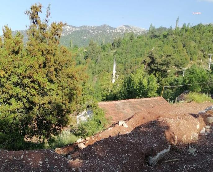 ANTALYA BOĞAÇAYI’NDAKİ RENK DEĞİŞİMİNİN NEDENİNİN TOPRAK KAYMASI OLDUĞU TESPİT EDİLDİ