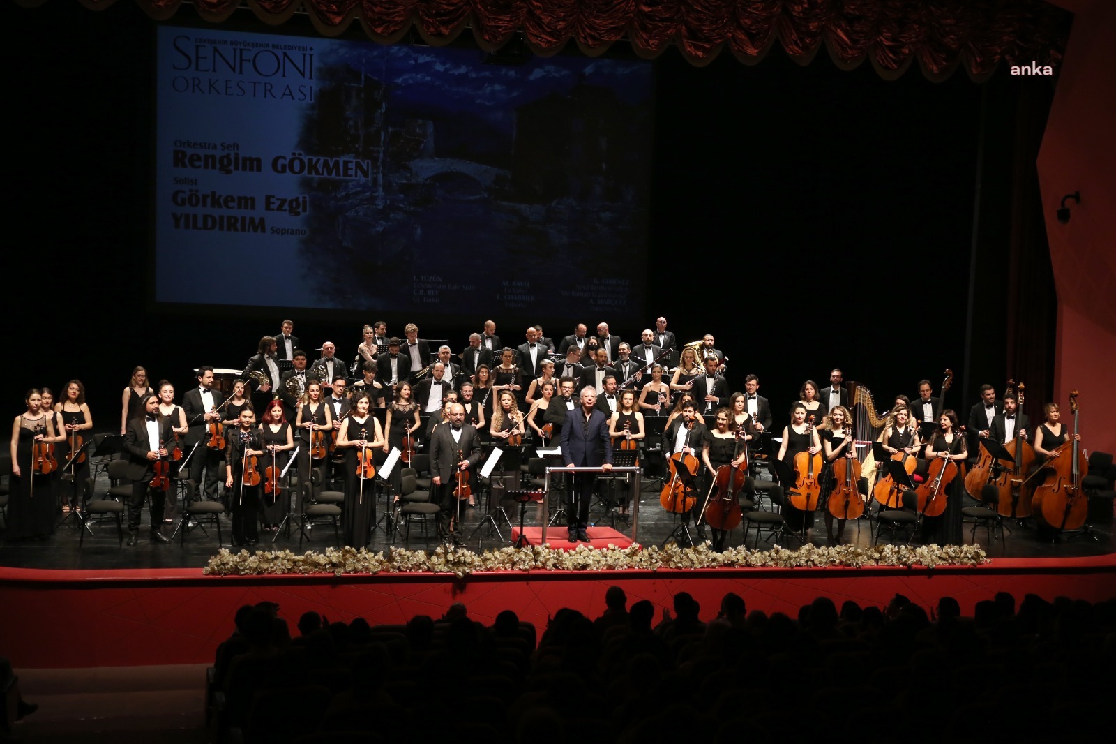ESKİŞEHİR BÜYÜKŞEHİR BELEDİYESİ SENFONİ ORKESTRASI, SOPRANO EZGİ YILDIRIM’I AĞIRLADI