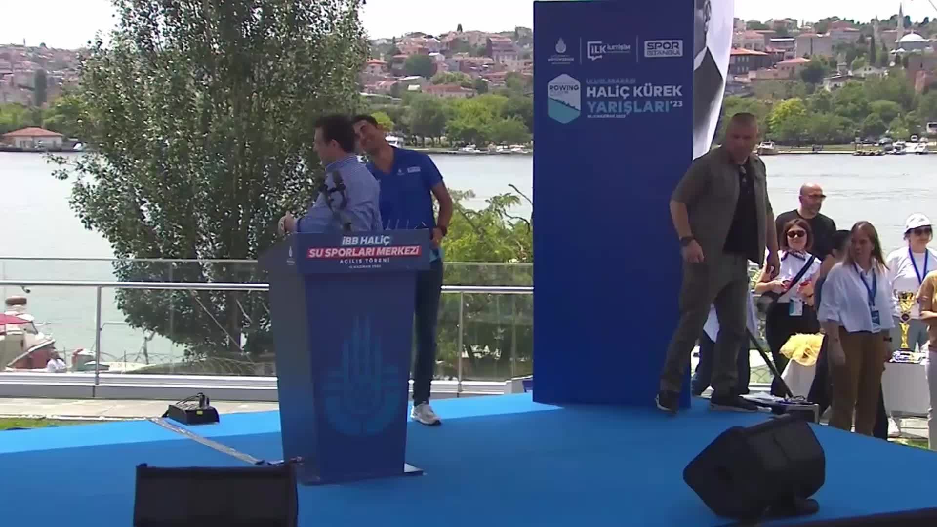 EKREM İMAMOĞLU, HALİÇ’TEKİ SU SPORLARI MERKEZİ’Nİ HİZMETE AÇTI: "İSTANBUL'A KAZANDIRDIĞIMIZ BU MERKEZİN FAALİYETLERİ ETKİN BİR ŞEKİLDE DEVAM EDECEK”
