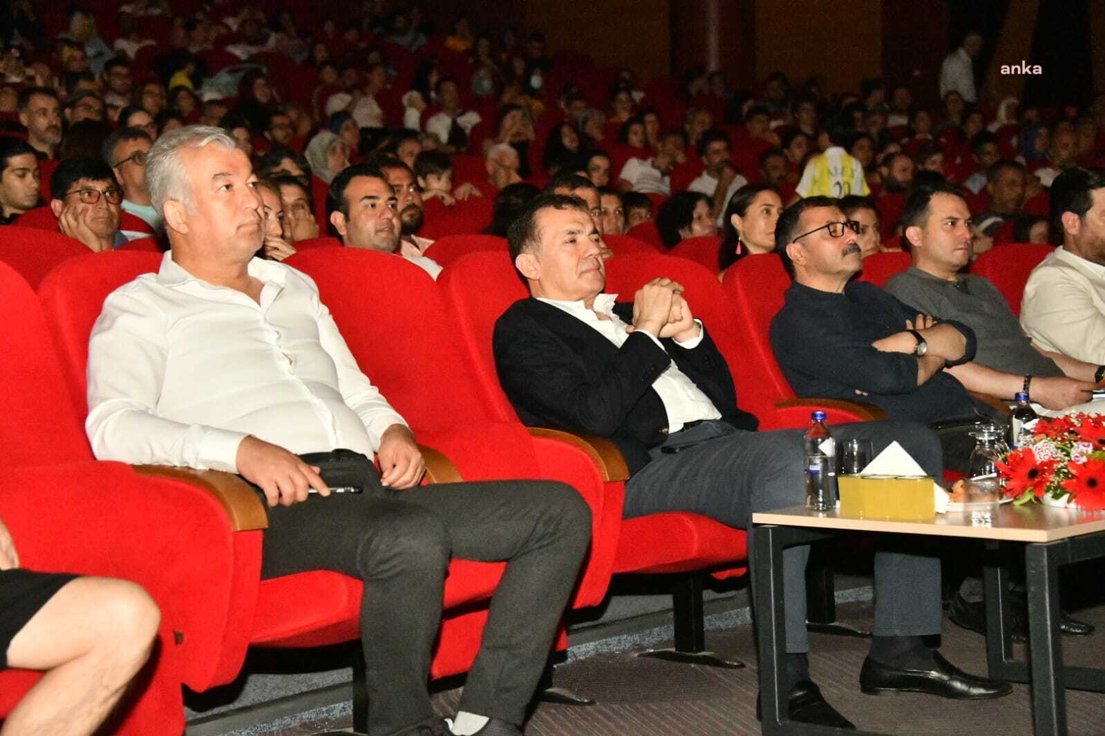 MERSİN YENİŞEHİR BELEDİYESİ KİGEM KURSİYELERİNDEN YIL SONU GÖSTERİSİ