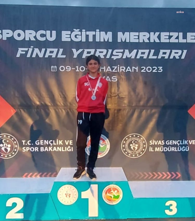 ODUNPAZARI SPOR KULÜBÜ'NDEN ATLETİZM'DE BÜYÜK BAŞARI