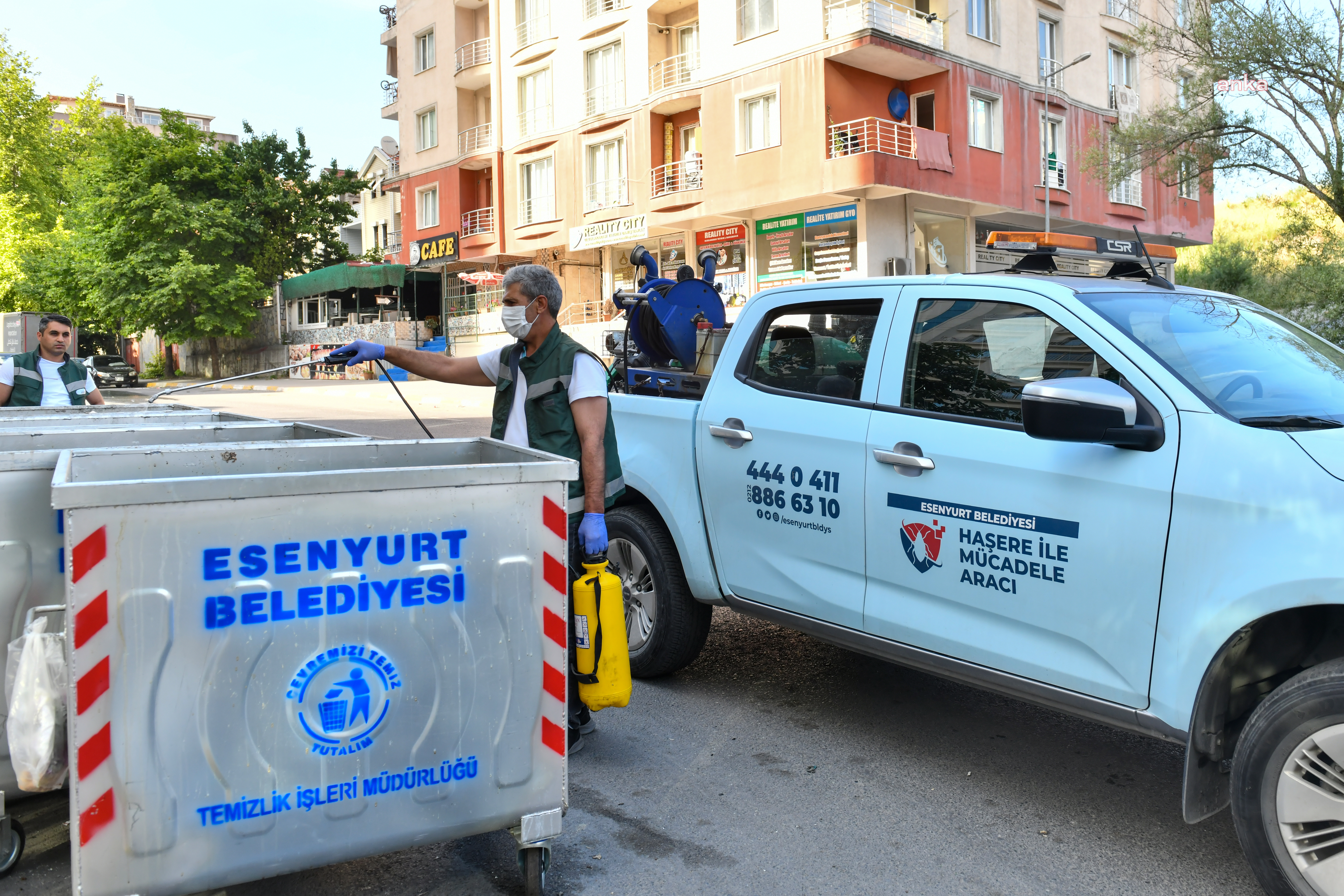 ESENYURT BELEDİYESİ'NDEN HAŞERELERE KARŞI ETKİN MÜCADELE