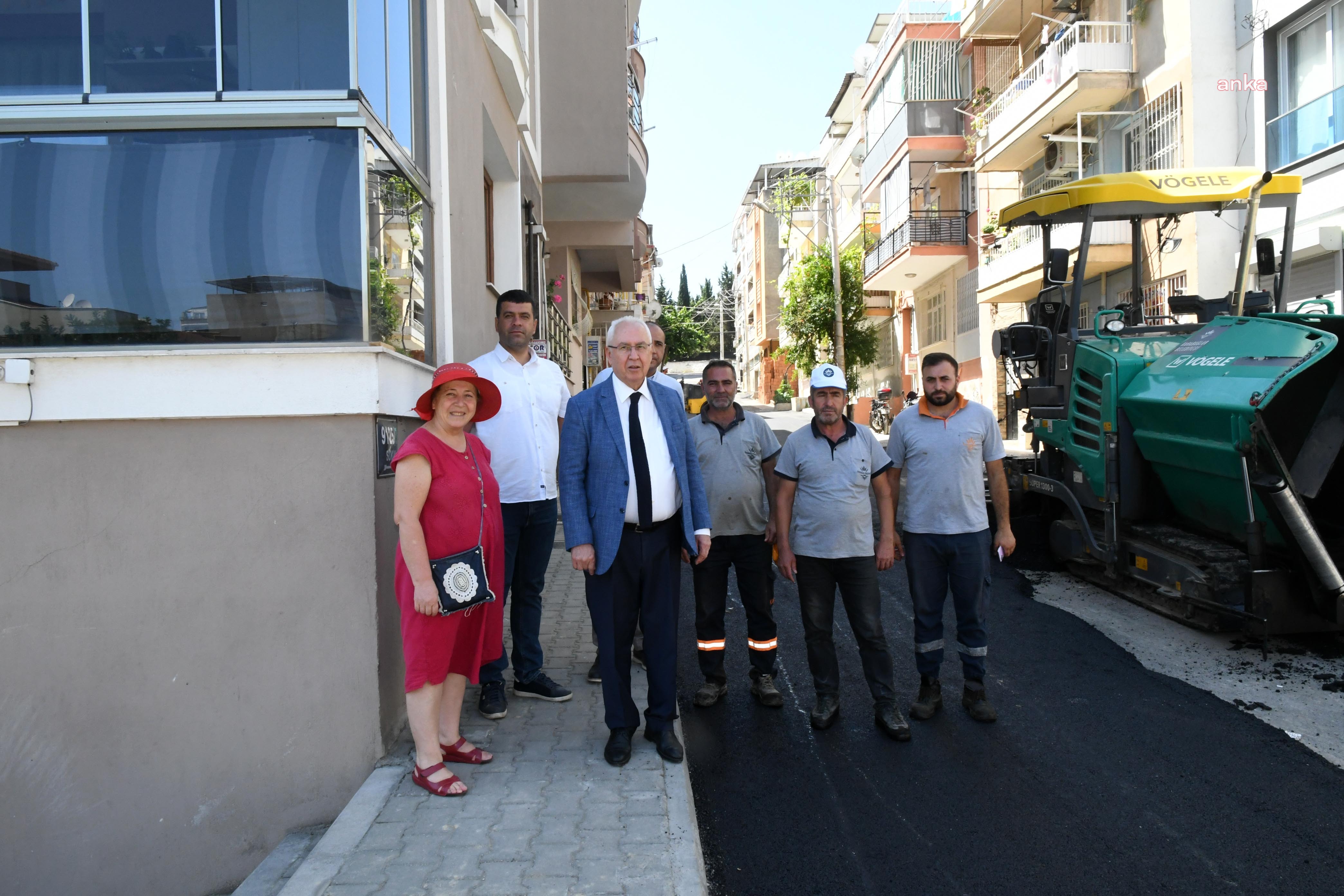 KARABAĞLAR BELEDİYE BAŞKANI SELVİTOPU, ASFALTLAMA ÇALIŞMALARINI YERİNDE DENETLEDİ