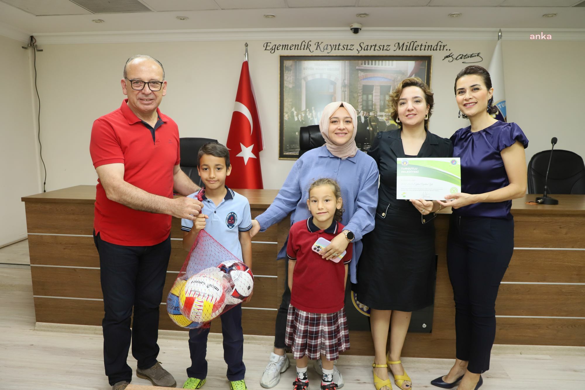 TURGUTLU BELEDİYESİ ÇEVRECİ OKULLARI ÖDÜLLENDİRDİ