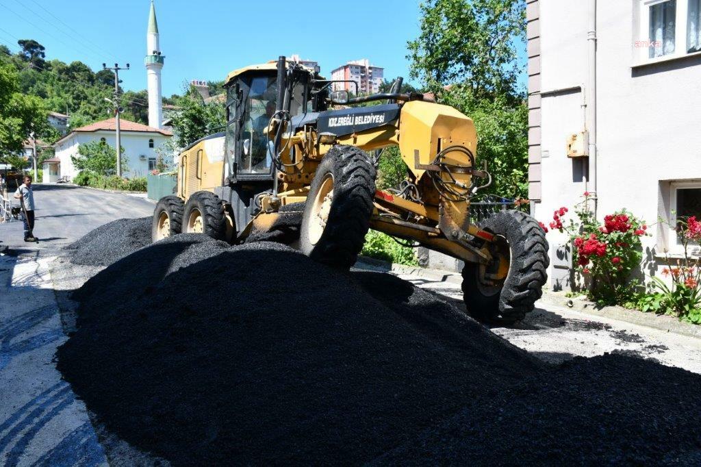 KDZ. EREĞLİ BELEDİYESİ, İLÇEDE SICAK ASFALT ÇALIŞMALARINA DEVAM EDİYOR