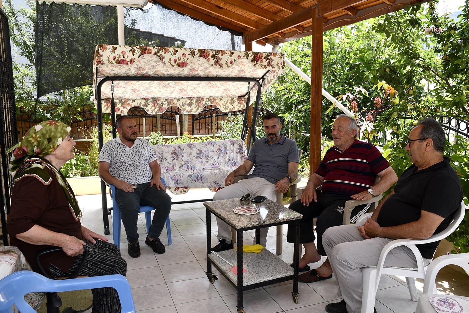 KUŞADASI BELEDİYESİ’NDEN ERKEN ‘BABALAR GÜNÜ’ SÜRPRİZİ