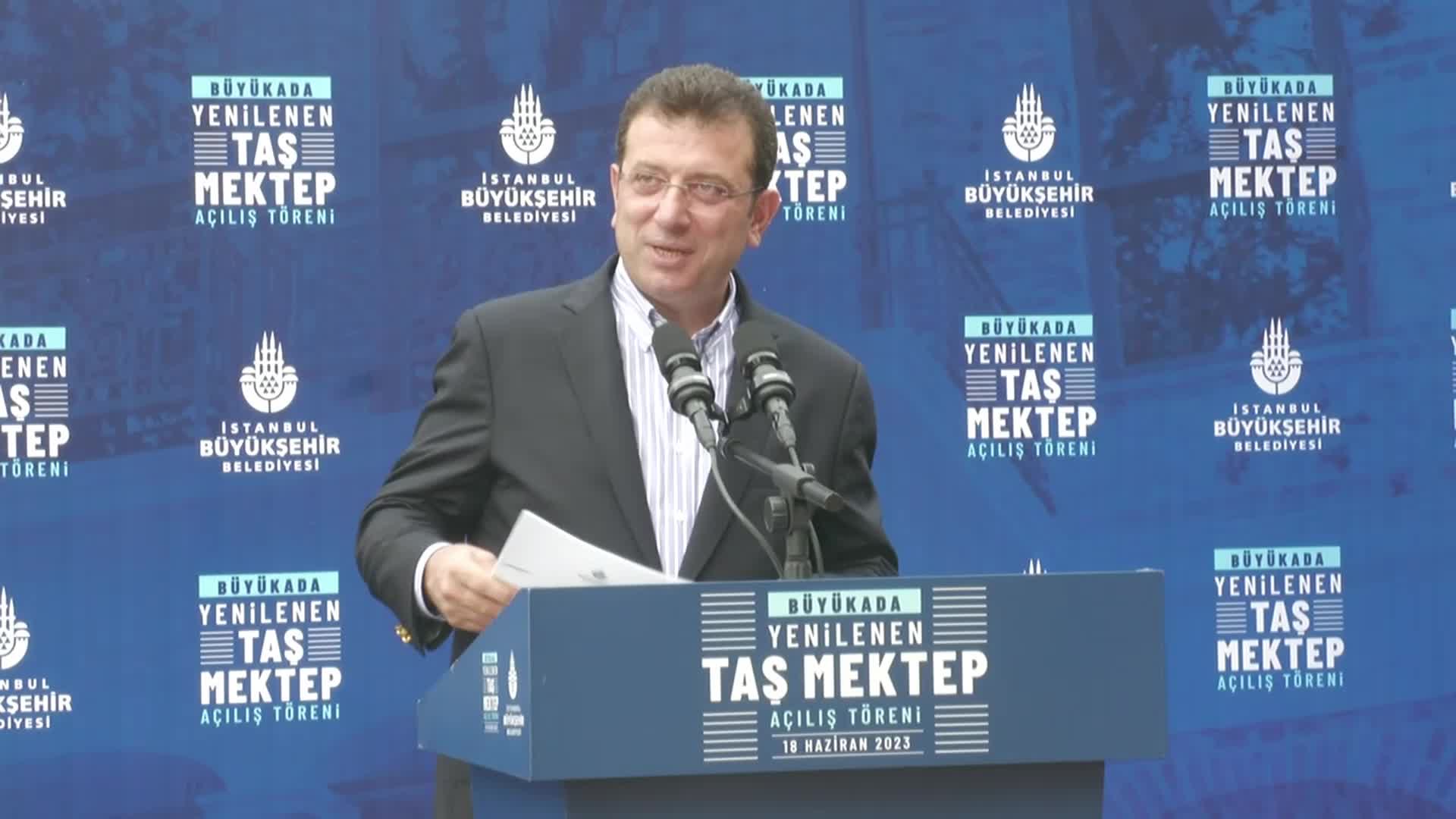 İBB MİRAS TARAFINDAN RESTORE EDİLEN BÜYÜKADA’DAKİ TAŞ MEKTEP HİZMETE AÇILDI… İMAMOĞLU’NDAN CUMHURBAŞKANI ERDOĞAN’A: "SİZİN FETRET DÖNEMİNİZİ YIKIP, İSRAF DÖNEMİNİZİ ORTADAN KALDIRAN BİZLER, ANLIYORUM Kİ SİZİ BÜYÜK BİR BUNALIMA SOKTUK"