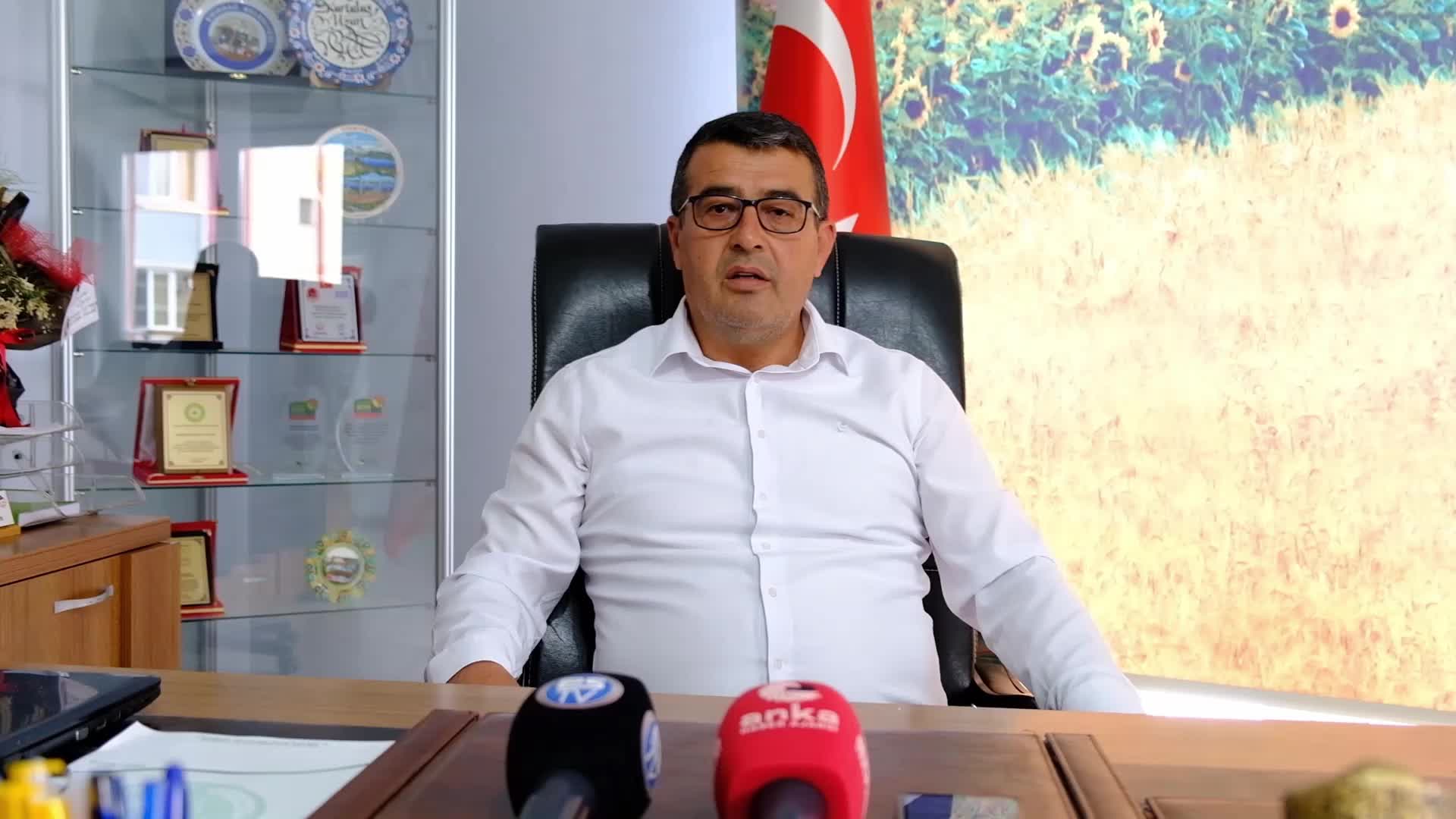 ESKİŞEHİR'DE YOĞUN YAĞIŞLAR  BUĞDAY VE ARPADA PAS HASTALIĞI YAPTI