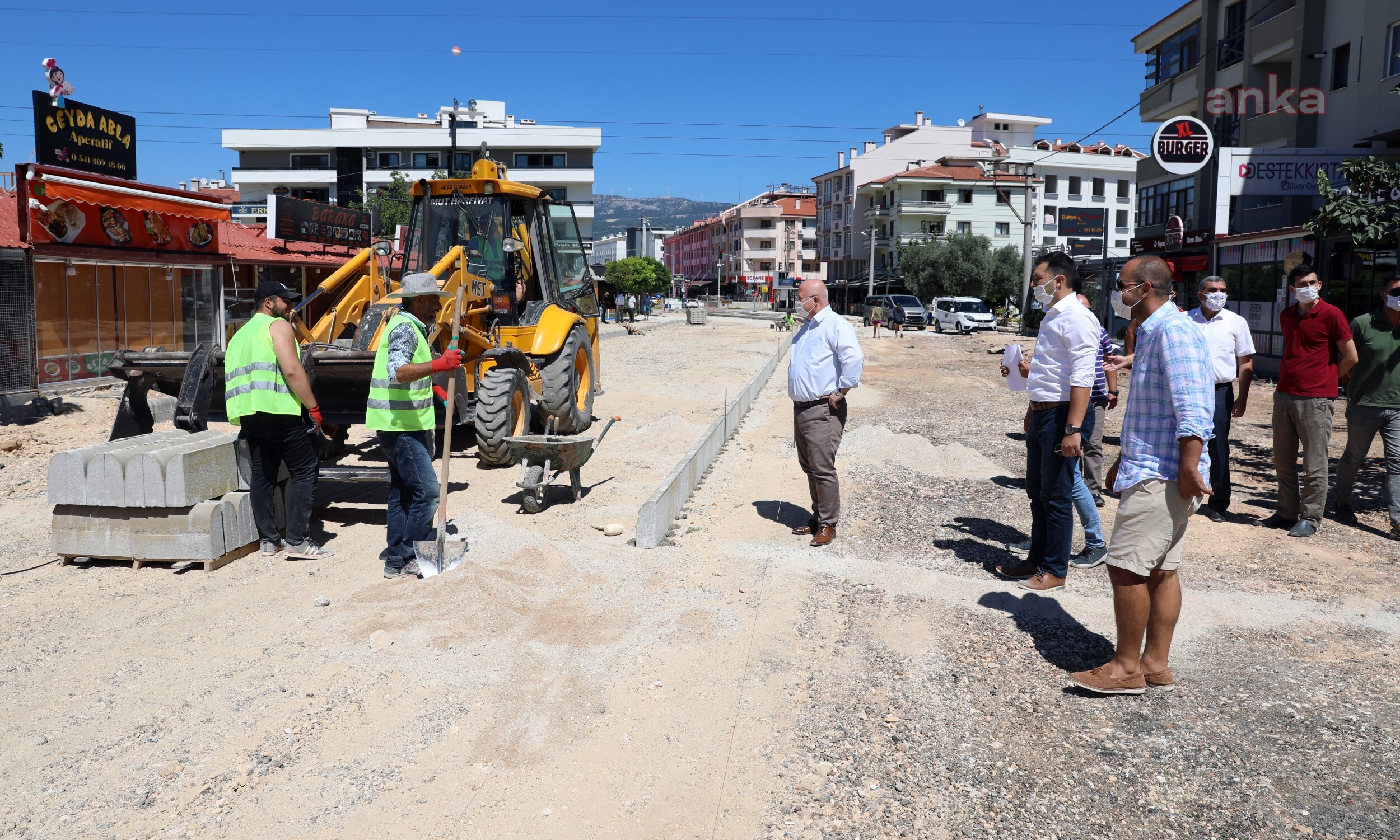 MENTEŞE'DE ÜST YAPI ÇALIŞMALARI DEVAM EDİYOR