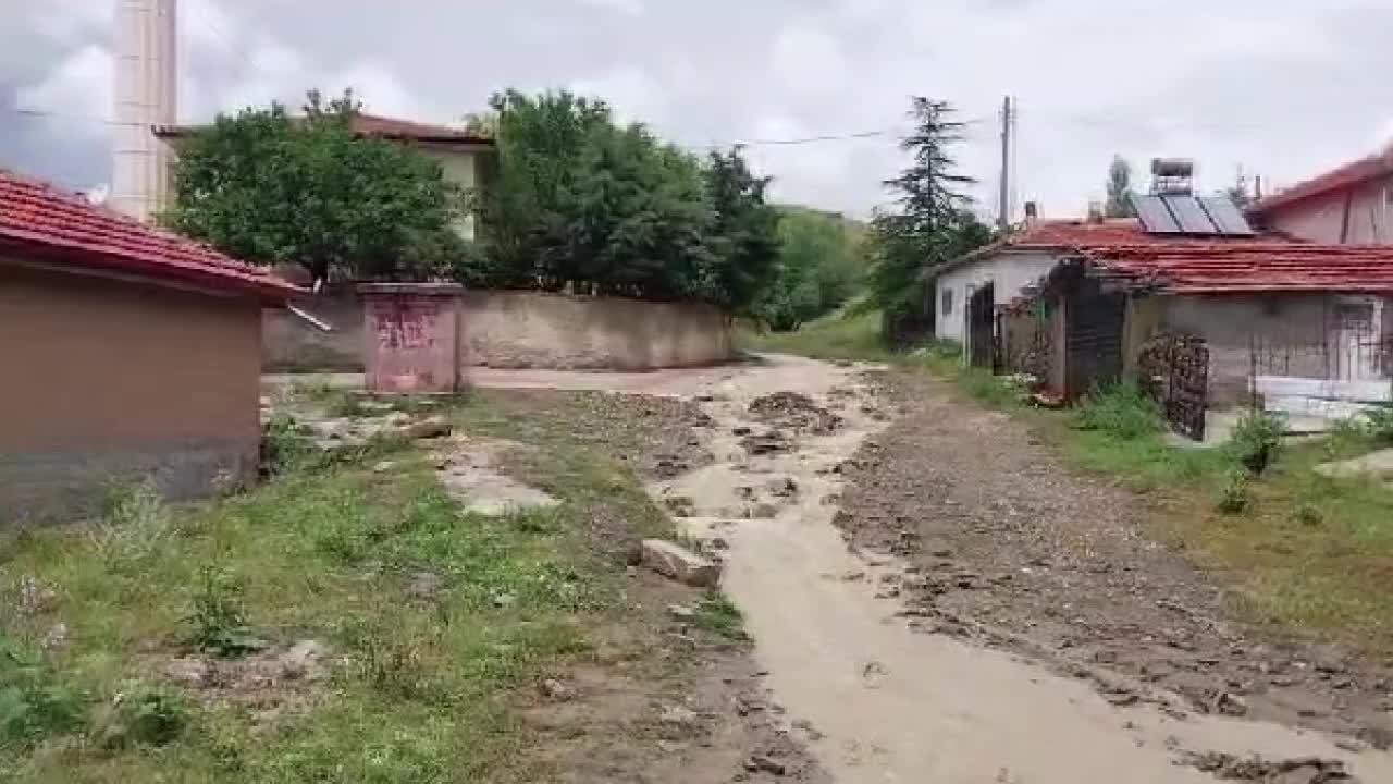 AŞIRI YAĞIŞLAR ANKARA’NIN KÖYLERİNİ DE OLUMSUZ ETKİLEDİ