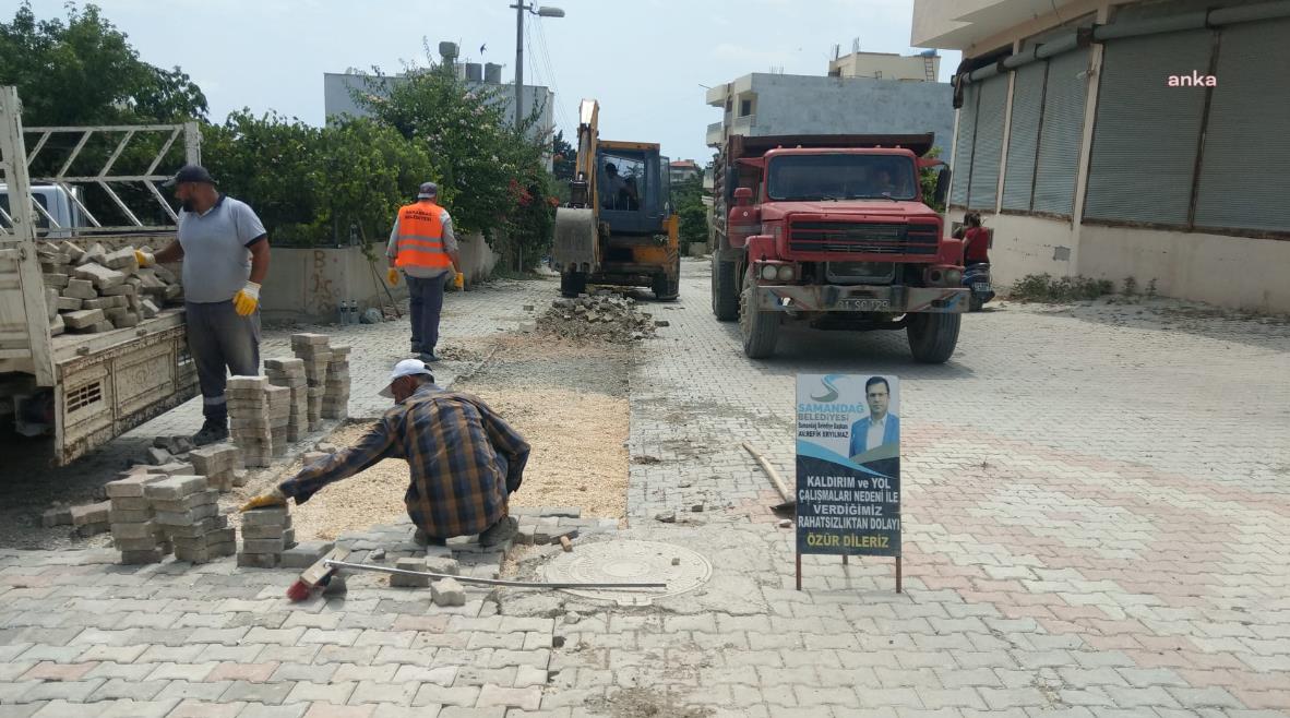 SAMANDAĞ BELEDİYESİ, DEPREMLERİN ARDINDAN İLÇENİN YENİDEN İNŞASI İÇİN ARALIKSIZ ÇALIŞIYOR