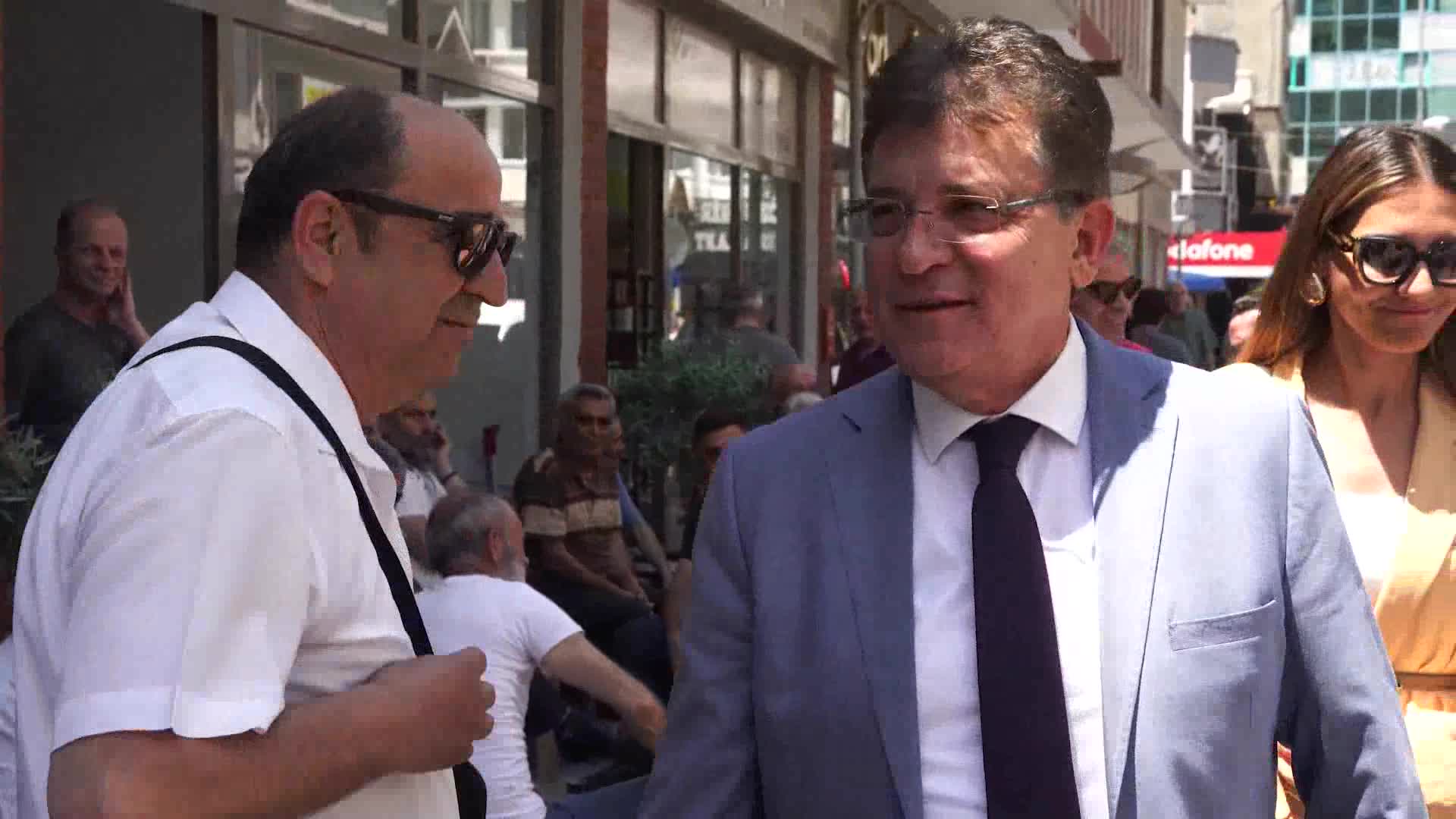 EDREMİT BELEDİYESİ, 'KAFE SENİN'İ HİZMETE AÇTI