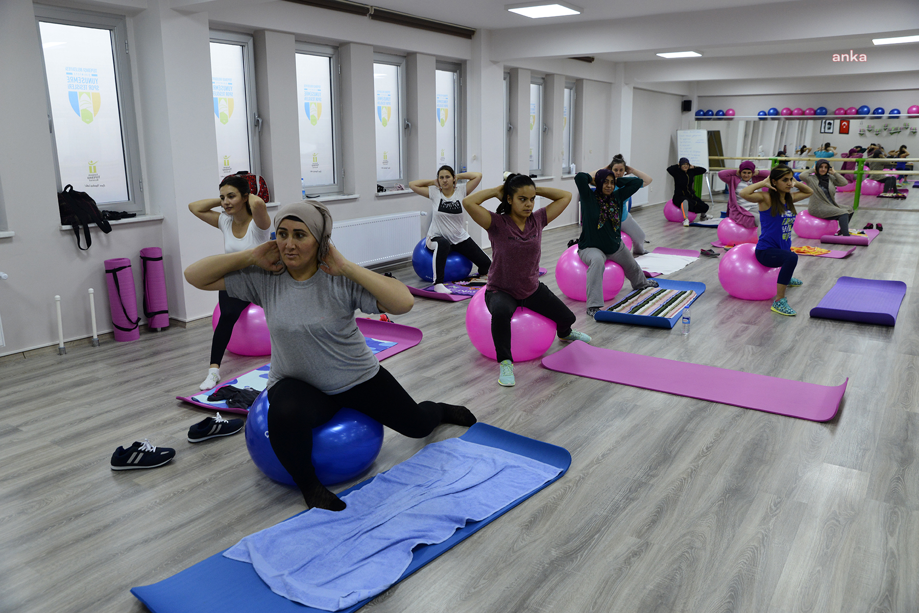 TEPEBAŞI BELEDİYESİ YUNUS EMRE SPOR TESİSLERİ’NDE YAZ DÖNEMİ KURSLARI İÇİN KAYITLAR BAŞLIYOR