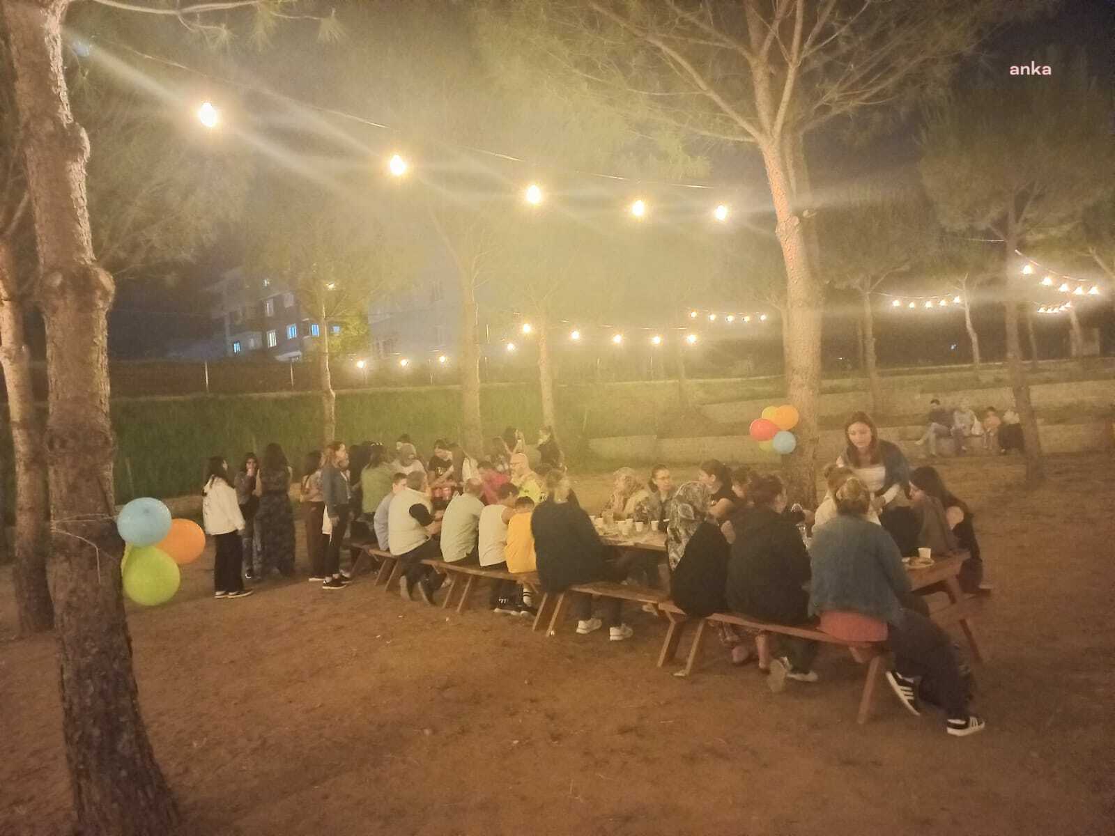 BAYRAMİÇLİLERDEN 22 EYLÜL KURTULUŞ PARKI’NA BÜYÜK İLGİ