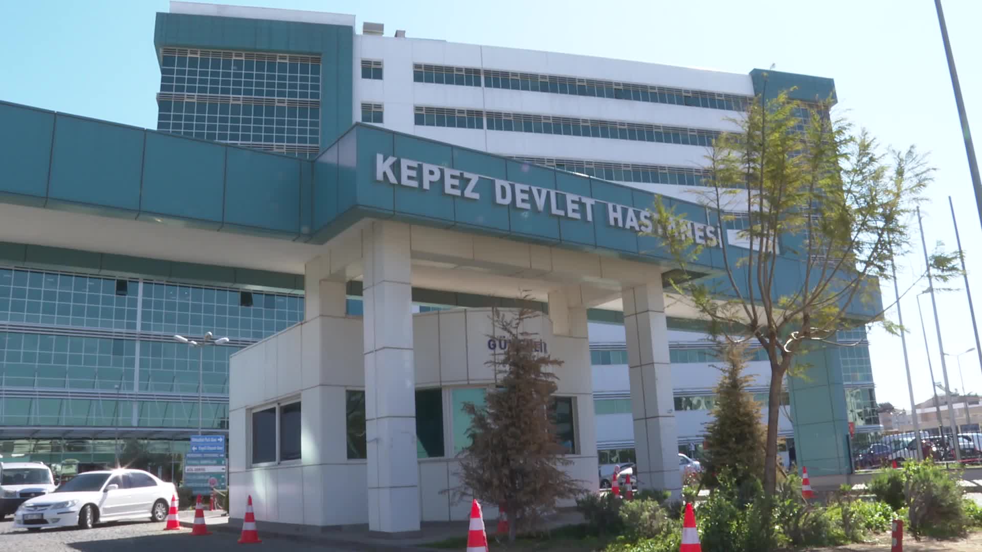 ANTALYA BELEDİYE BAŞKANI BÖCEK'TEN SAĞLIK ÇALIŞANLARINA VİTAMİN DESTEĞİ