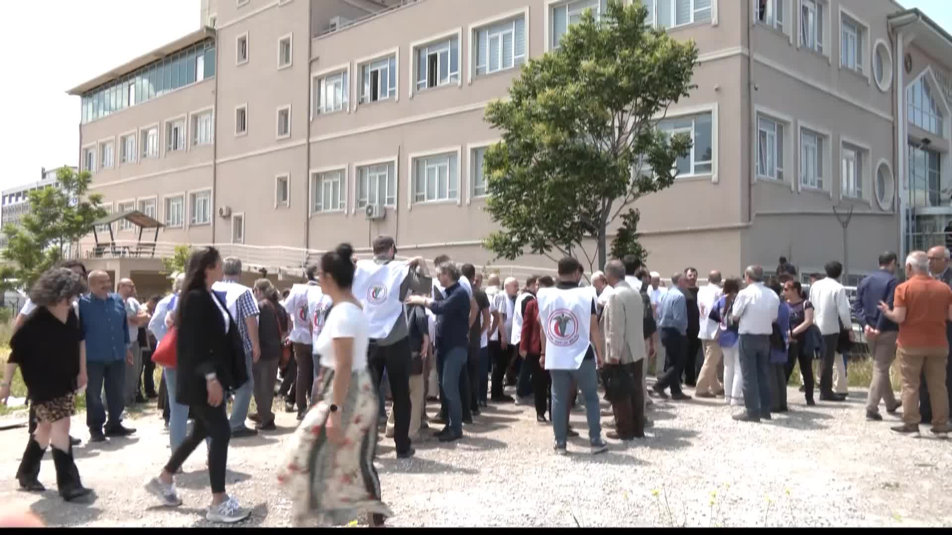 TTB MERKEZ KONSEYİ ÜYELERİNİN GÖREVDEN ALINMASI İSTEMİYLE AÇILAN DAVA 10 KASIM’A ERTELENDİ