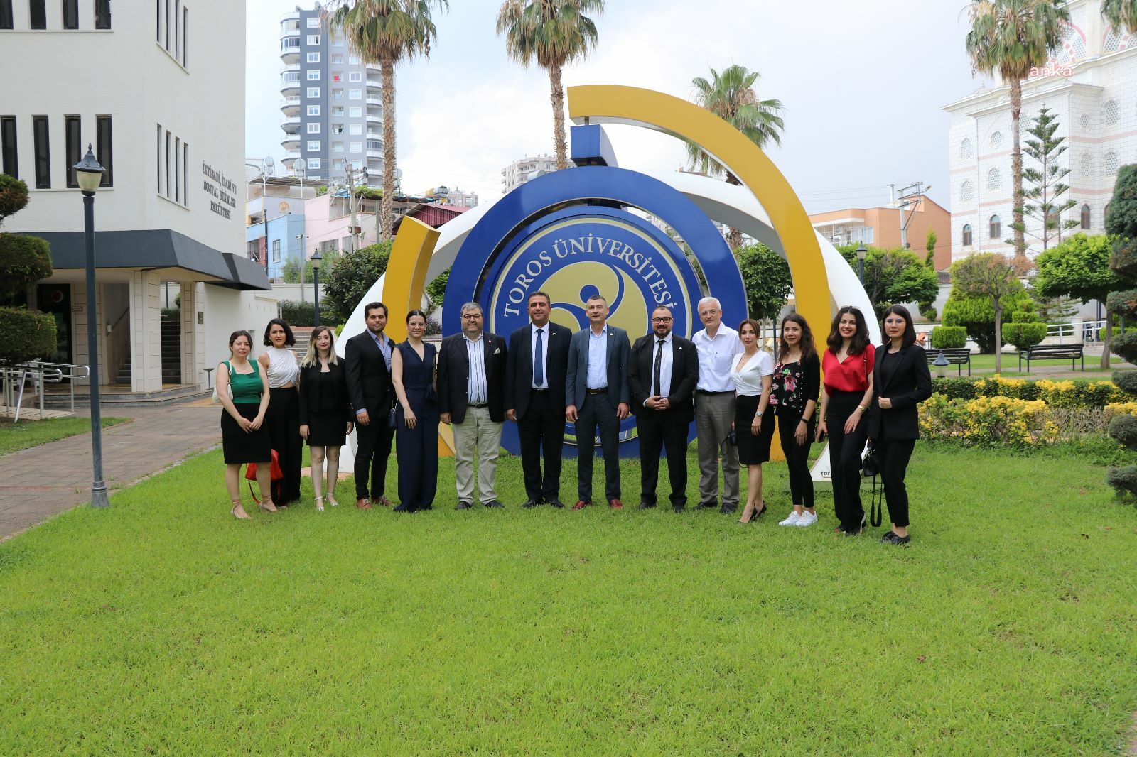 MERSİN BÜYÜKŞEHİR KARİYER MERKEZİ’NDEN İSTİHDAMDA BİRLİK ÇALIŞMASI