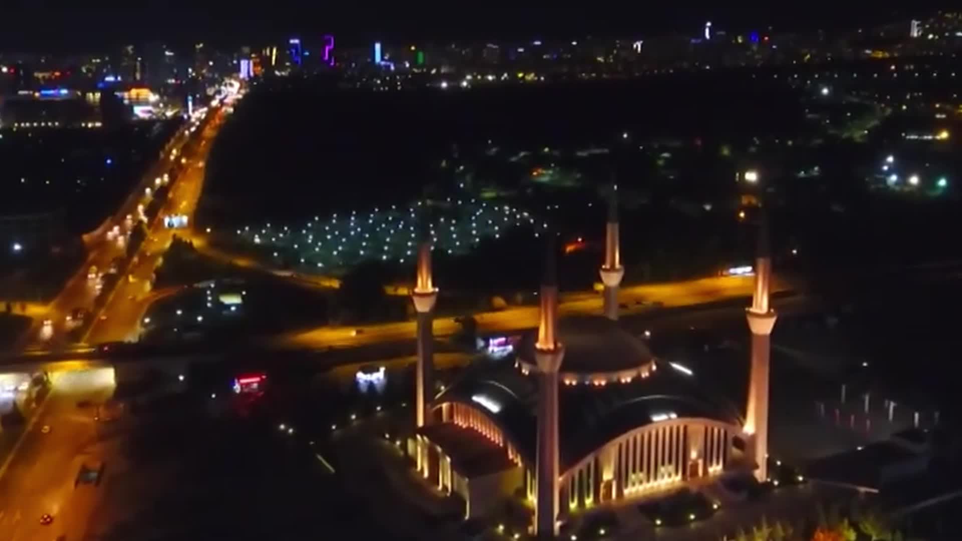 DİYANET’İ ‘ELEKTRİK’ ÇARPTI: BAZI DAĞITIM ŞİRKETLERİNİN, CAMİLERİN ABONELİKLERİNİ ‘MESKEN’ TARİFESİNE GEÇİRMEDİĞİ VE TÜKETİM BEDELİNİ FATURALARA YÜKSEK YANSITTIĞI BELİRLENDİ