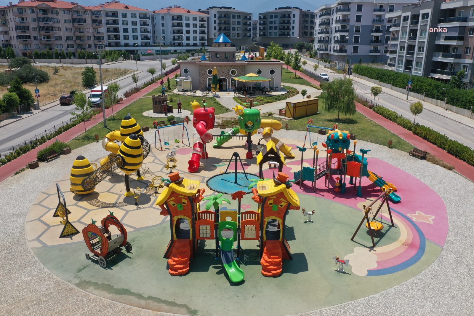 MERKEZEFENDİ BELEDİYESİ’NİN TEMATİK PARKLARINA İLGİ SÜRÜYOR