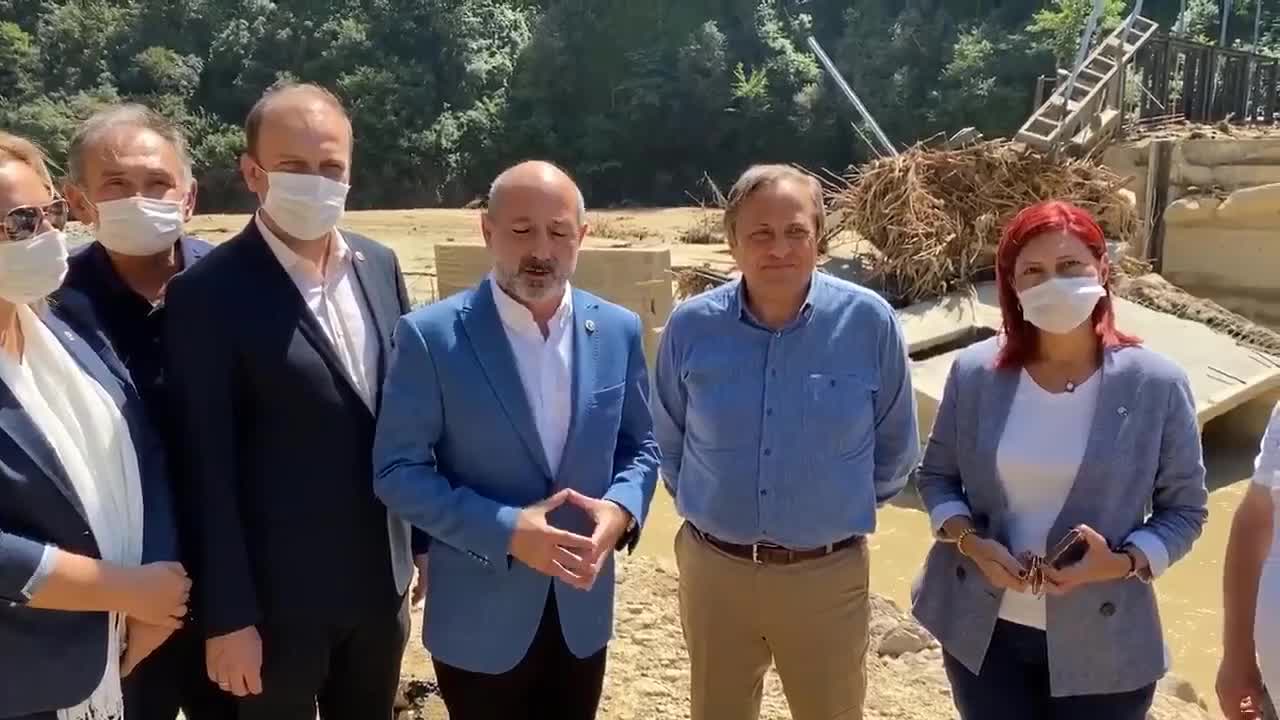CHP HEYETİ: "HES DOĞAYA ZARARLI DEĞİL' DİYEN AKP'LİLER GELSİNLER DEREYE NASIL ZARAR VERDİĞİNİ GÖRSÜNLER"