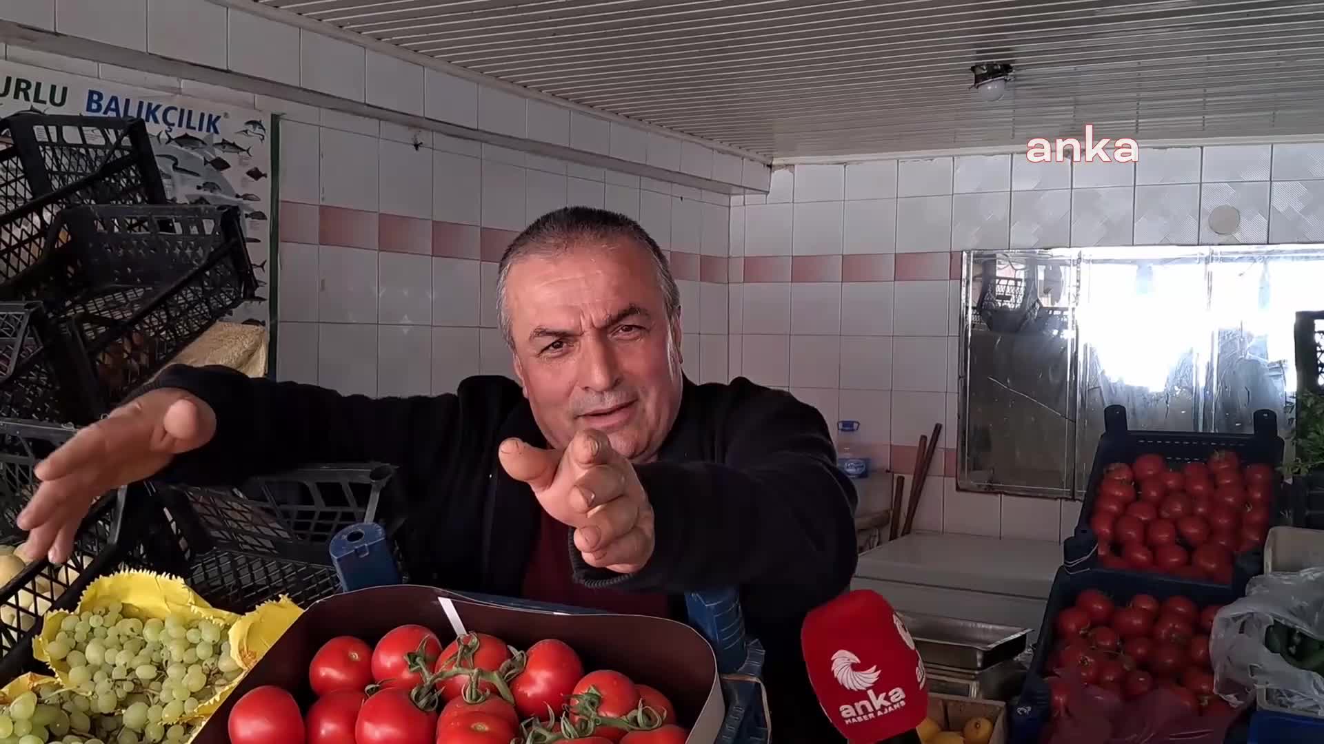 ARTVİNLİ TERZİ: "25 YILDIR CEKET DİKMEYİ UNUTTUM. ÖNCEDEN BAYRAMLARDA SABAHLARA KADAR TAKIM ELBİSE DİKERDİM"