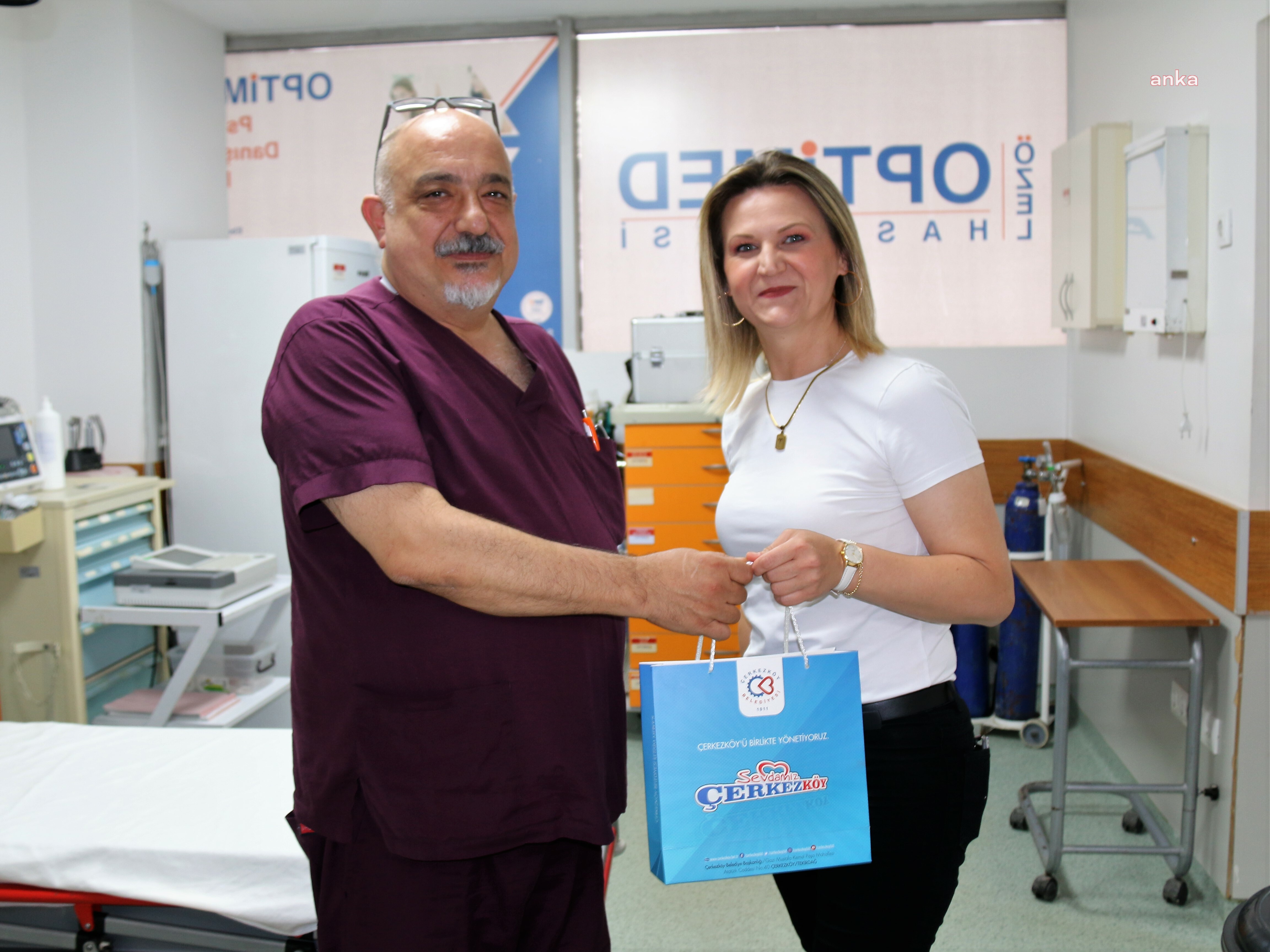 ÇERKEZKÖY BELEDİYESİ GÖREVLİLERİNDEN HASTANE VE BAKIMEVLERİNE BAYRAM ZİYARETİ