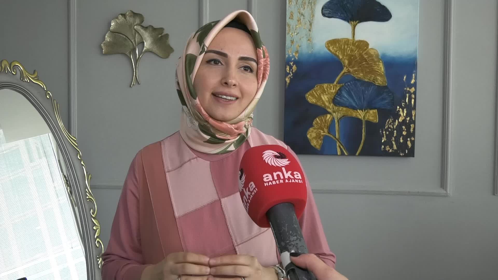 DİYETİSYEN FERİDE ŞİMŞEK BENLİ: “YENİ KESİLEN ETLERİ 24 SAAT BEKLETTİKTEN SONRA TÜKETİME ALALIM. ÇÜNKÜ SERT ET YENİLDİĞİNDE SİNDİRİM ENZİMLERİMİZ O ETİ SİNDİRMEYE YETMİYOR”