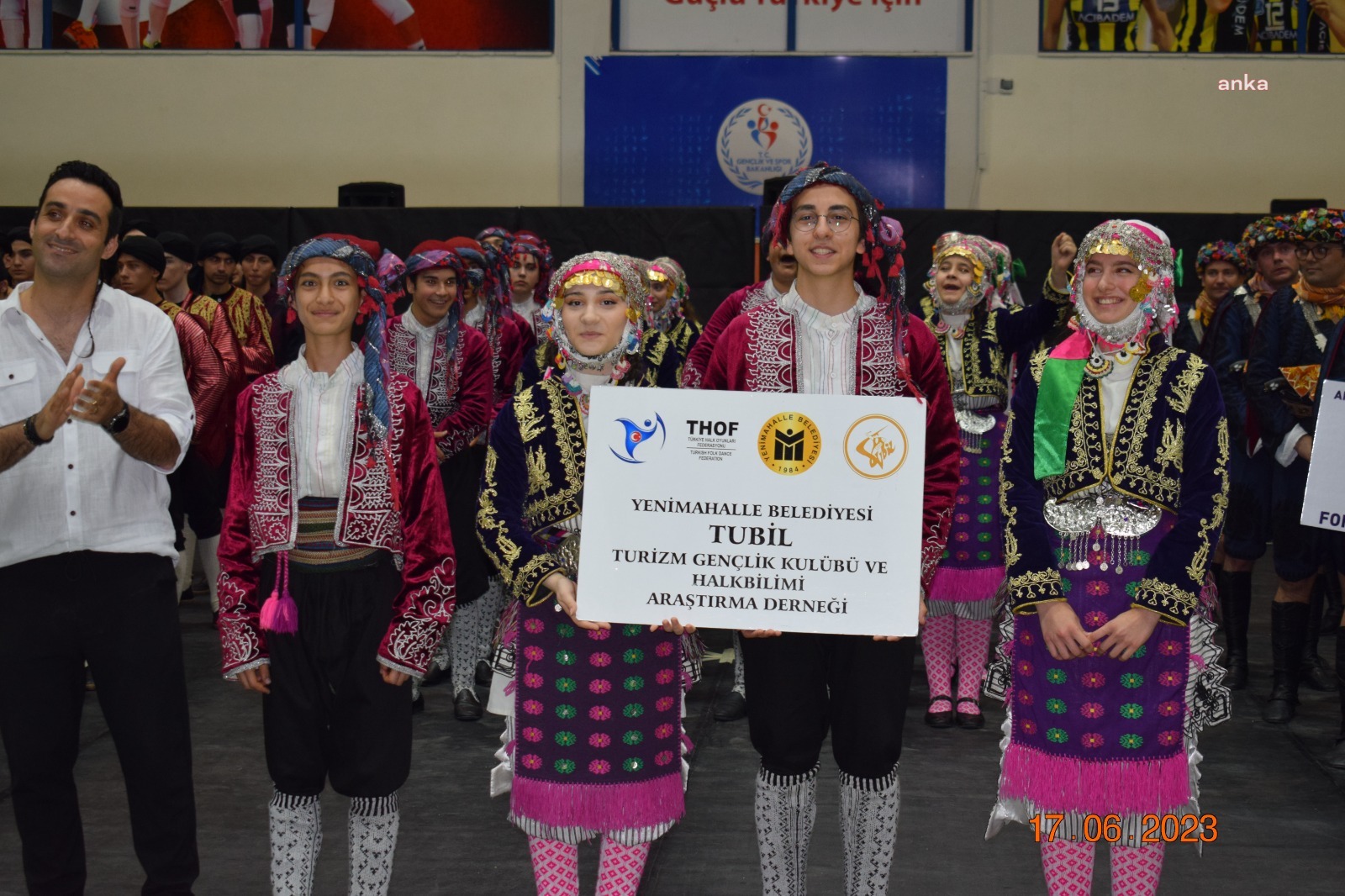 YENİMAHALLE BELEDİYESİ TUBİL HALK DANSLARI TOPLULUĞU 3’TE 3 YAPTI