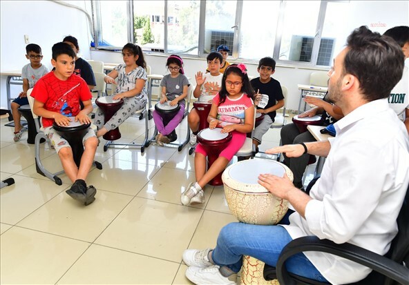 İZMİR ÇOCUK FAALİYET MERKEZİ'NE YOĞUN İLGİ
