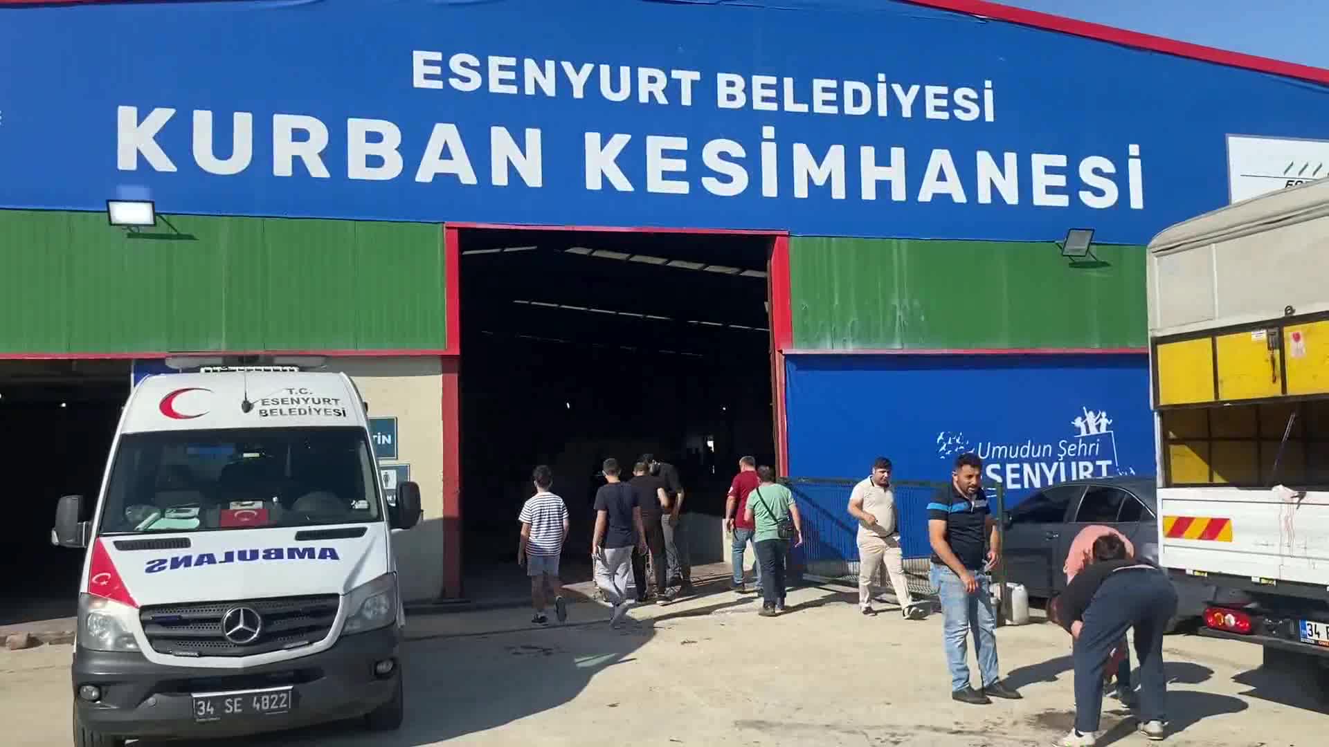 ESENYURT’TA KAÇAK KURBAN KESİMİNE GEÇİT YOK