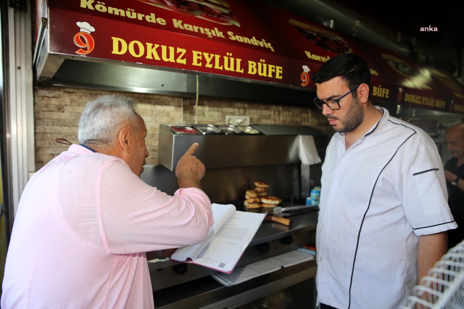 KONAK BELEDİYESİ’NDEN ESNAFA BACA BAKIM HİZMETİ