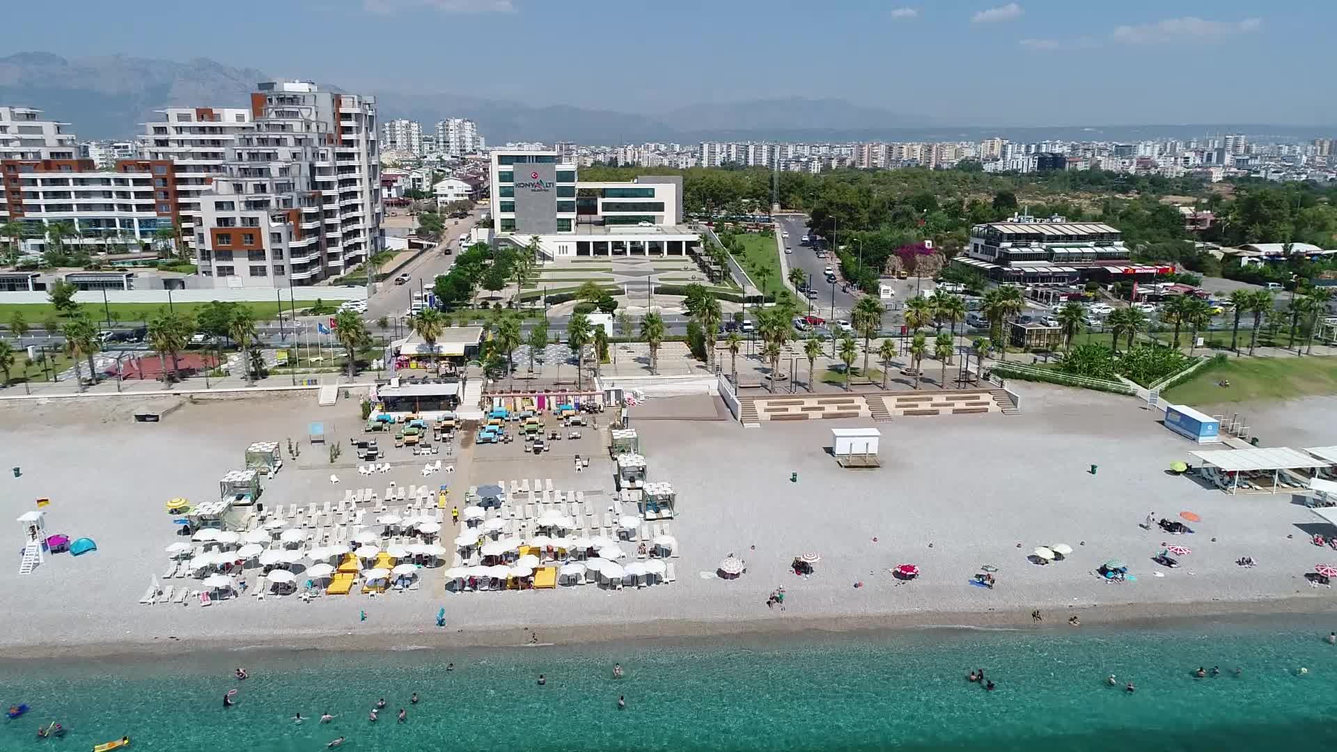 KONYAALTI’NDA YOLLAR YAPAY ZEKA İLE ONARILACAK