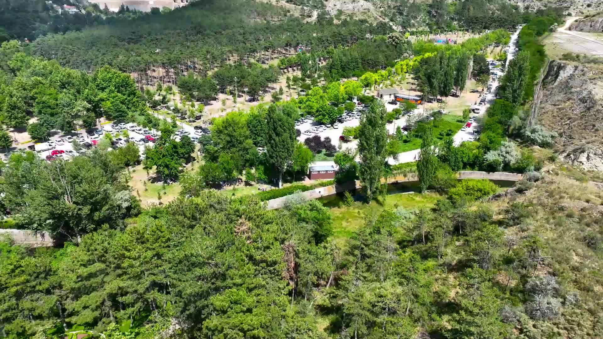 ABB'NİN PARKLARI KURBAN BAYRAMI’NDA ON BİNLERCE BAŞKENTLİYİ AĞIRLADI