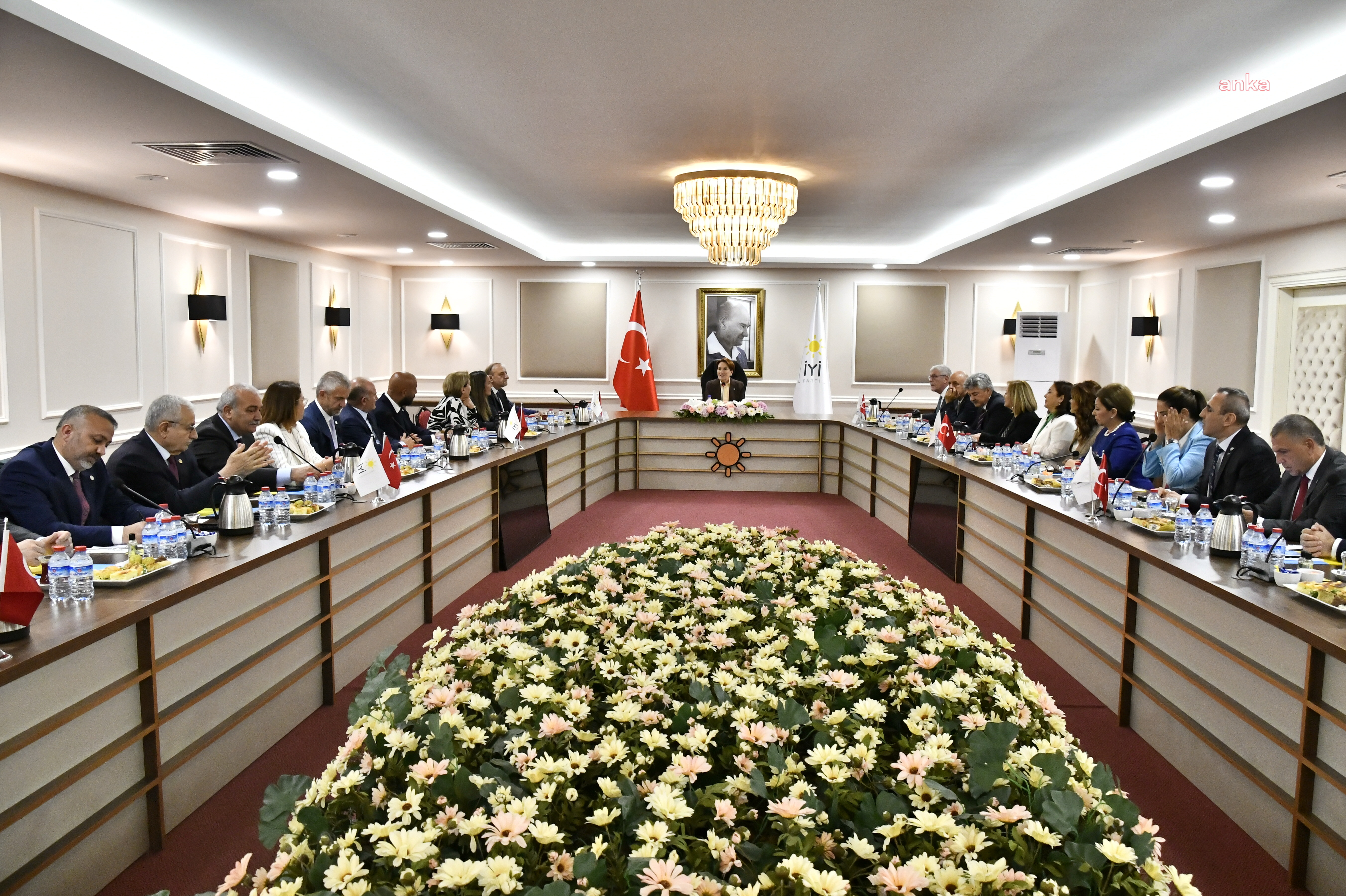İYİ PARTİ’NİN YENİ BAŞKANLIK DİVANI BELLİ OLDU: OKTAY VURAL SİYASİ İŞLER BAŞKANI, BUĞRA KAVUNCU TEŞKİLAT BAŞKANI, AYFER YILMAZ GENEL SEKRETER OLDU