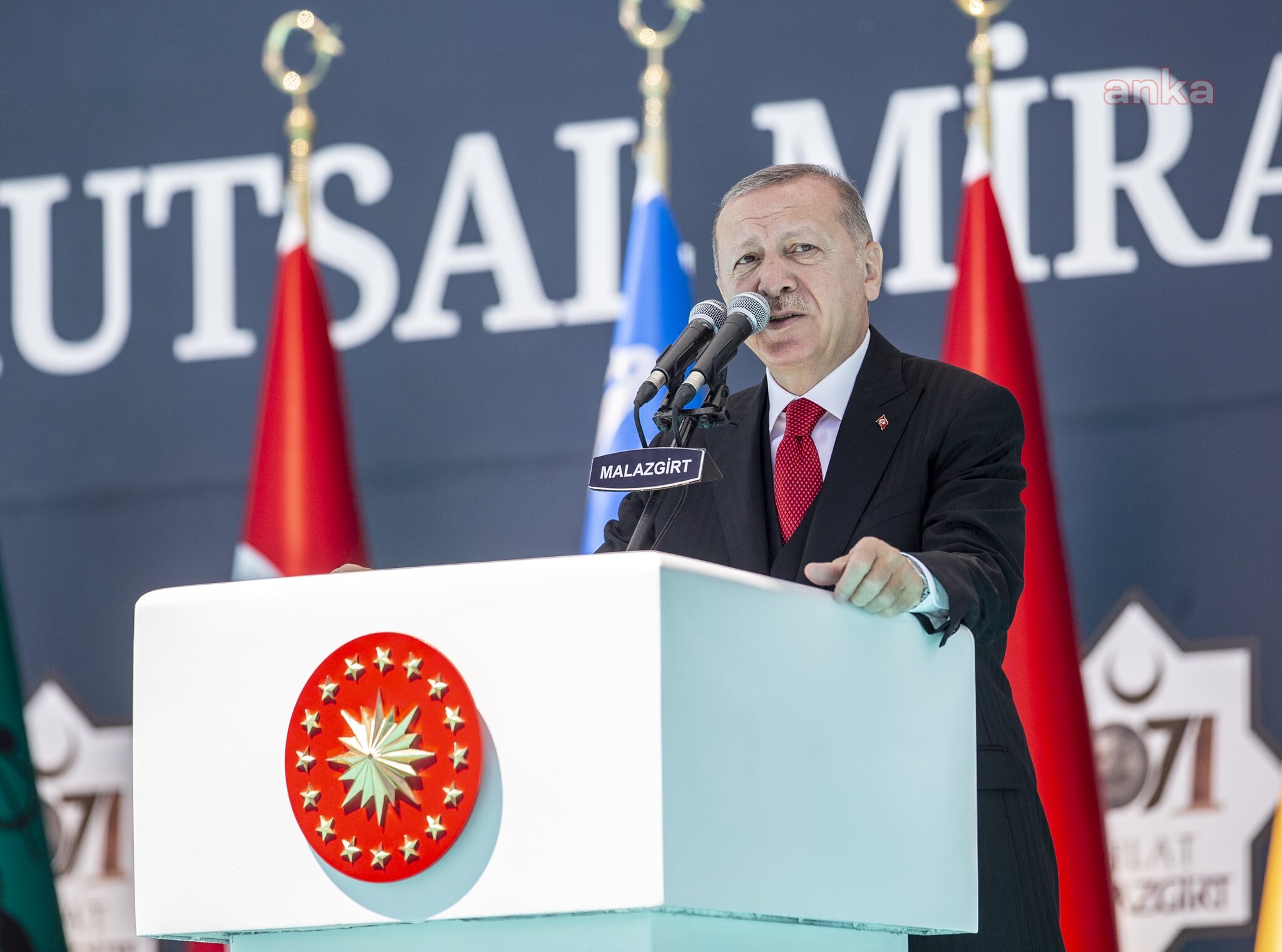 ERDOĞAN'DAN YUNANİSTAN'A: EGE'DE SAHTE KABADAYILIK PEŞİNDE KOŞMALARI MEZARLIKTA ISLIK ÇALMA PSİKOLOJİSİ