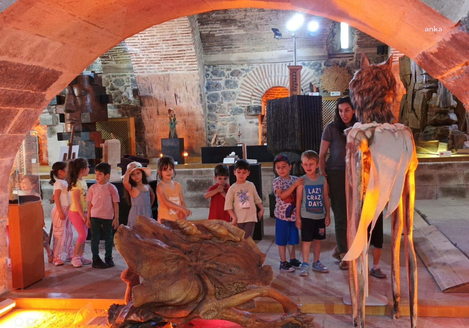 ODUNPAZARI BELEDİYESİ'NDEN KREŞ ÖĞRENCİLERİ İÇİN TARİHİ BÖLGEDE GEZİ ETKİNLİĞİ