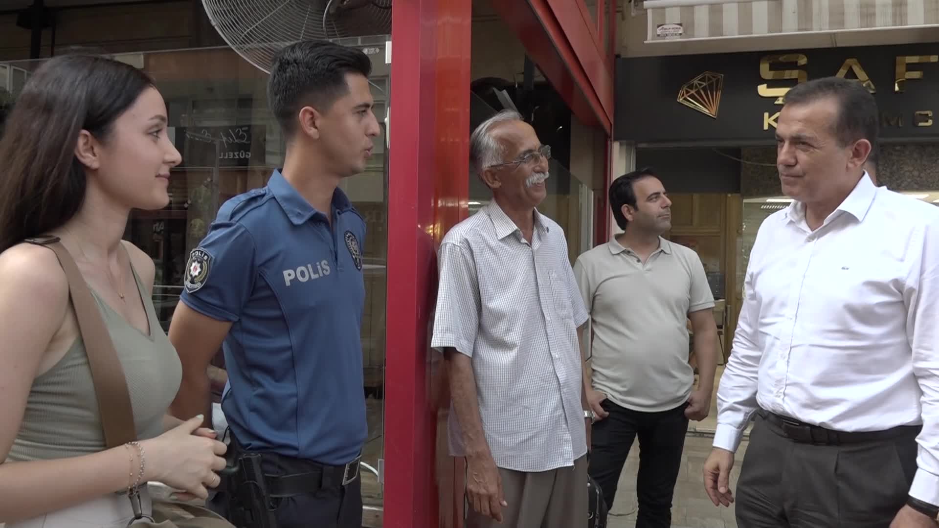 MERSİN YENİŞEHİR BELEDİYE BAŞKANI ÖZYİĞİT, KUSHİMOTO SOKAĞI ESNAFINI ZİYARET ETTİ