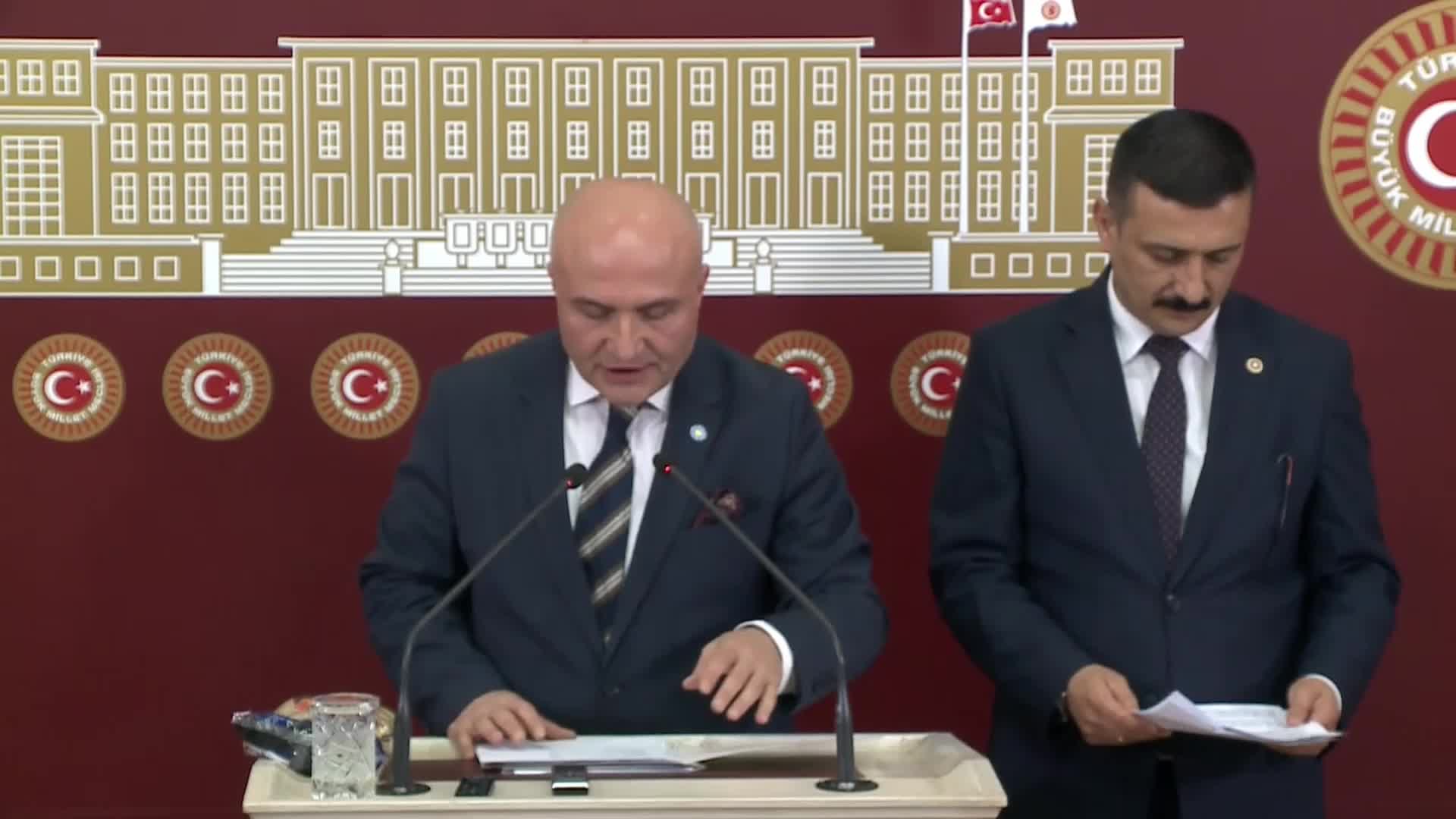 ERHAN USTA: “KESİN TALEBİMİZ, ARTIŞIN HEM MEMUR EMEKLİLERİNE HEM DE SSK/BAĞKUR EMEKLİLERİNE YAPILMASIDIR”