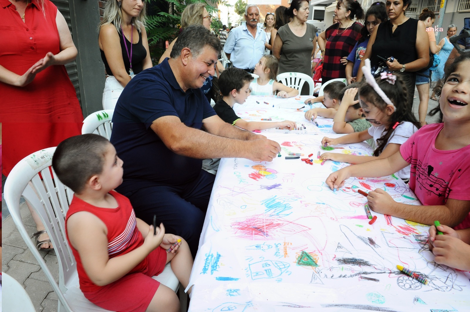 KARŞIYAKA’DA “SOKAK SENİN” BULUŞMALARI DEVAM EDİYOR