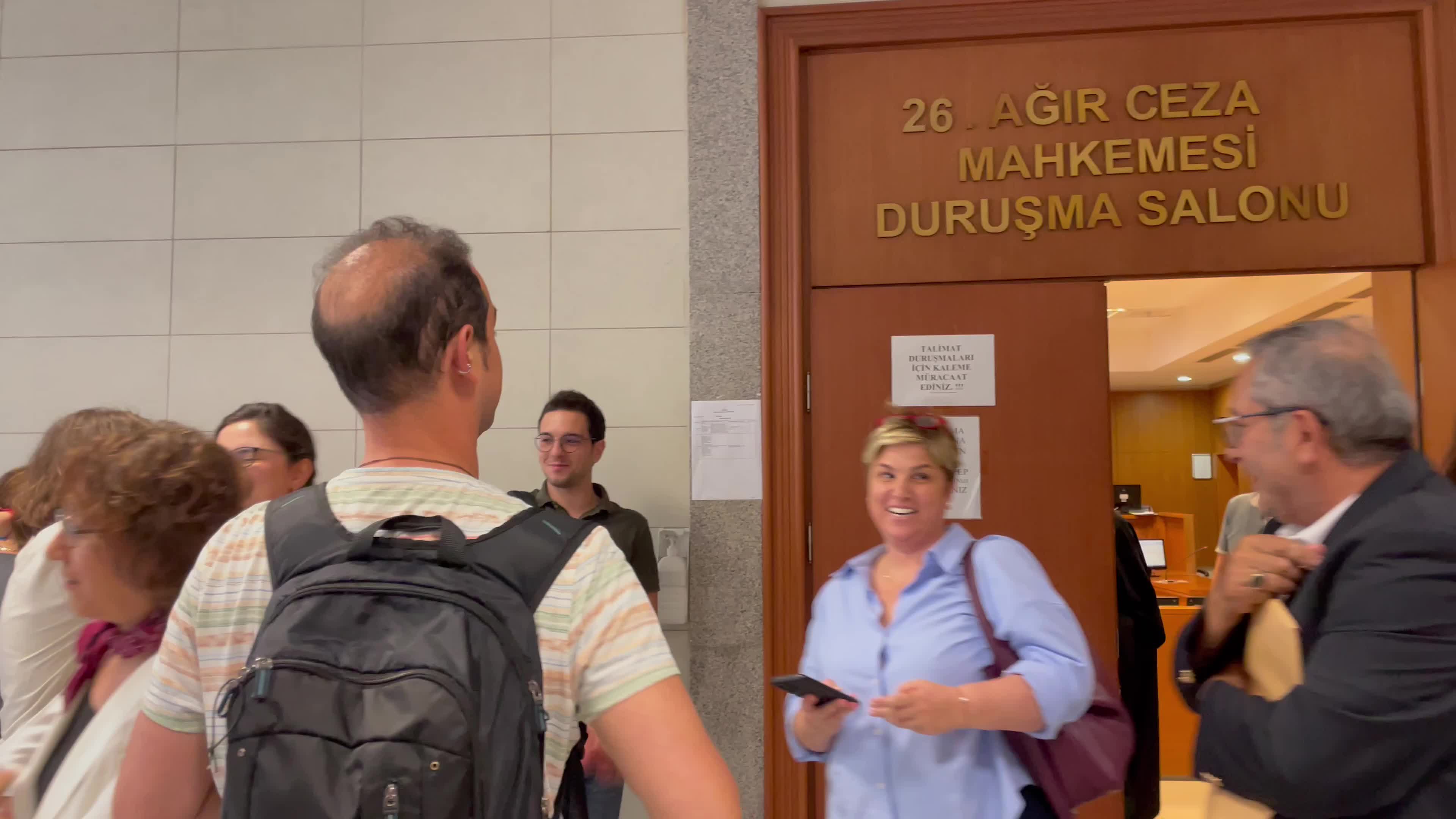 FAHRETTİN ALTUN’UN KAÇAK YAPTIRDIĞI YAPILARLA İLGİLİ HABER NEDENİYLE YARGILANAN 4 GAZETECİ BERAAT ETTİ