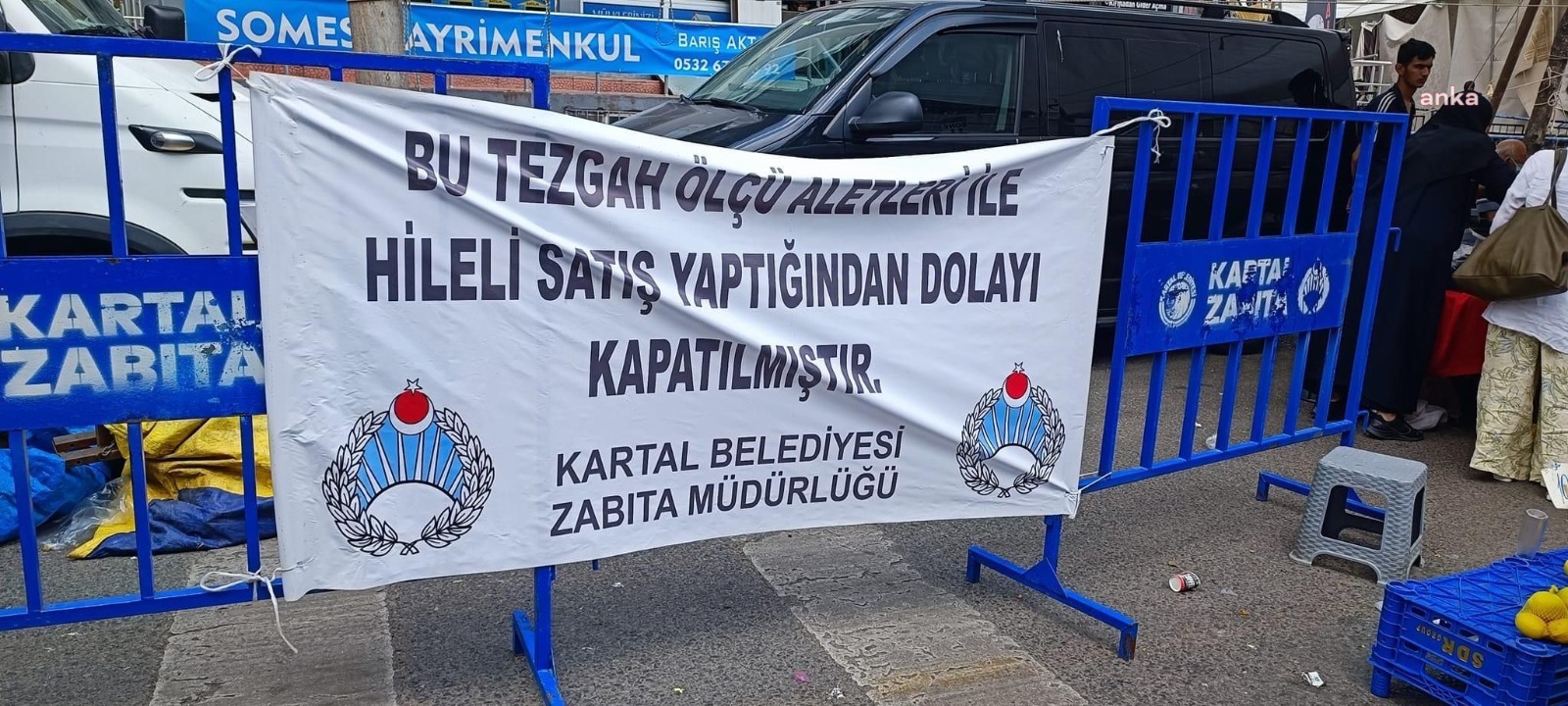 KARTAL BELEDİYESİ'NDEN SEMT PAZARLARINDAKİ HİLELİ SATIŞA TEZGÂH KAPATMA VE TEŞHİR CEZASI