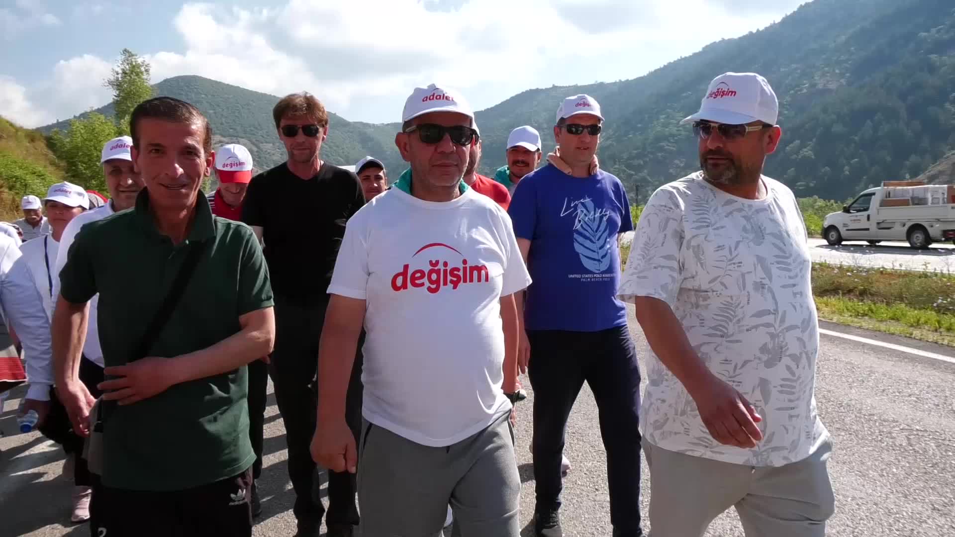 BOLU’DAN, CHP GENEL MERKEZİNE YÜRÜYEN TANJU ÖZCAN, ANKARA KIZILCAHAMAM’DA