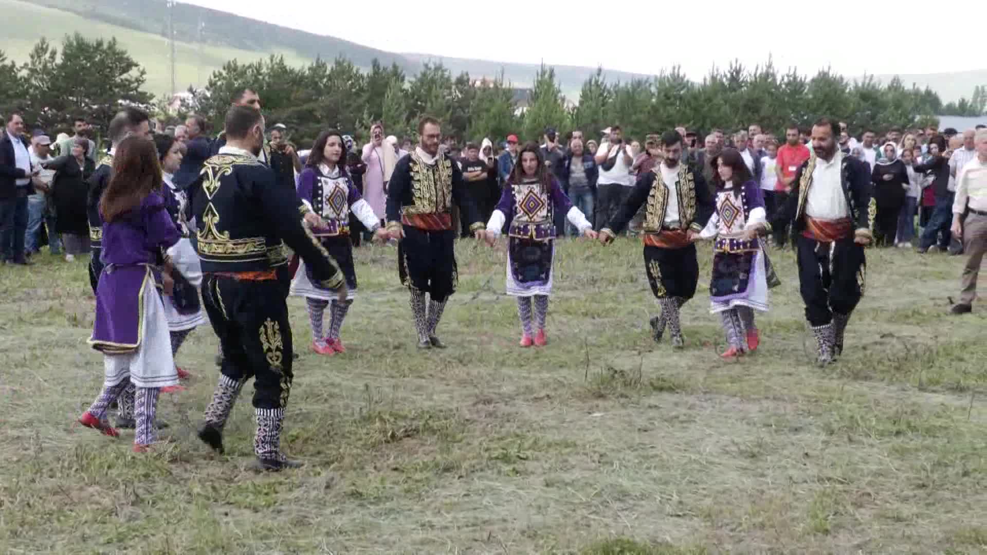 ESENYURT BELEDİYE BAŞKANI BOZKURT, GÖLE KÜLTÜR VE KAŞAR FESTİVALİ’NDE