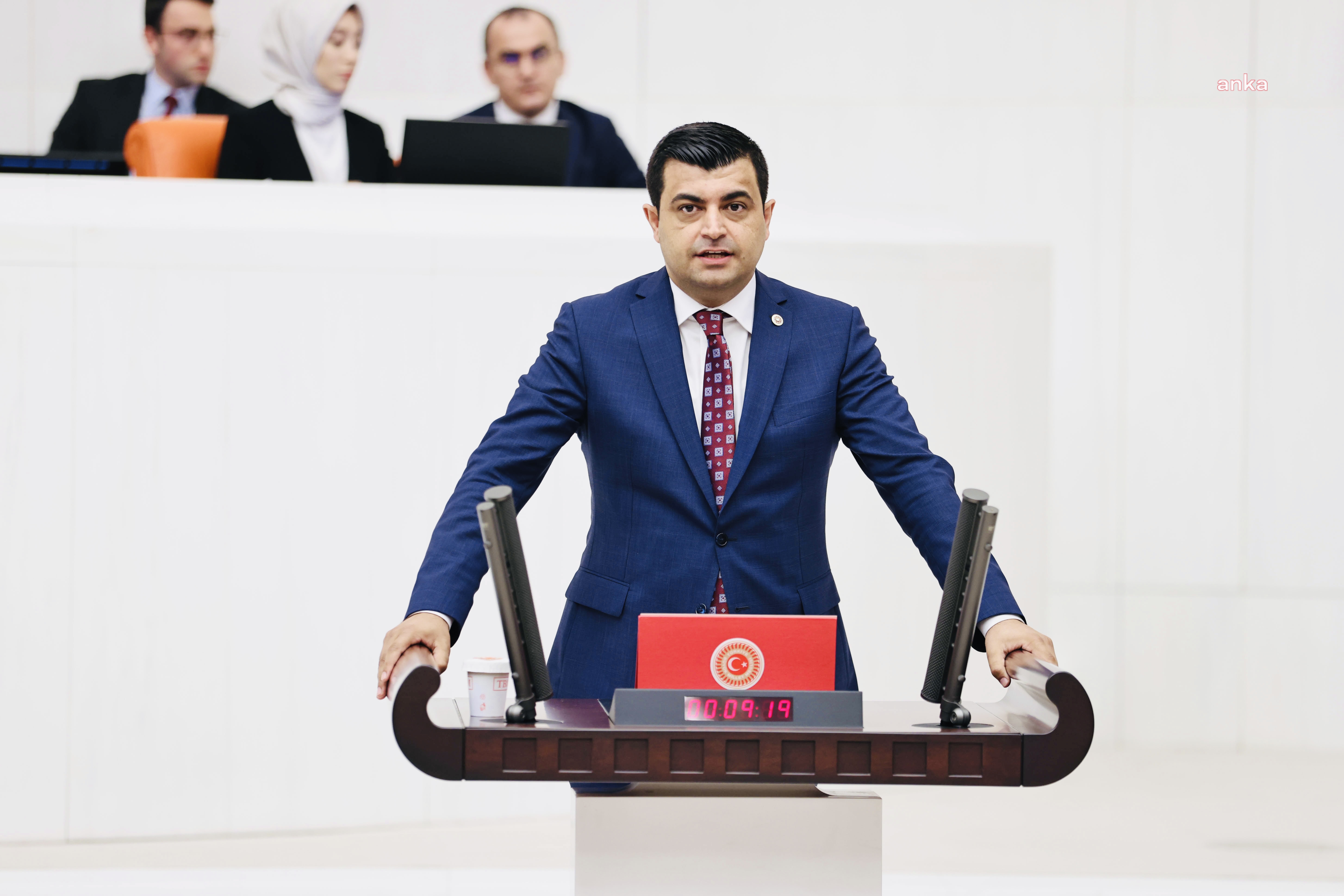 CHP’Lİ DEMİR, YLYS BURSİYERLERİNİN TAZMİNAT SORUNU İÇİN KANUN TEKLİFİ VERDİ: “BURSLARI GERİ ÖDEMEYEN VE BÜYÜK BİR TAZMİNAT YÜKÜYLE KARŞI KARŞIYA KALAN ÖĞRENCİLER İNTİHAR SEVİYESİNE GELDİ”