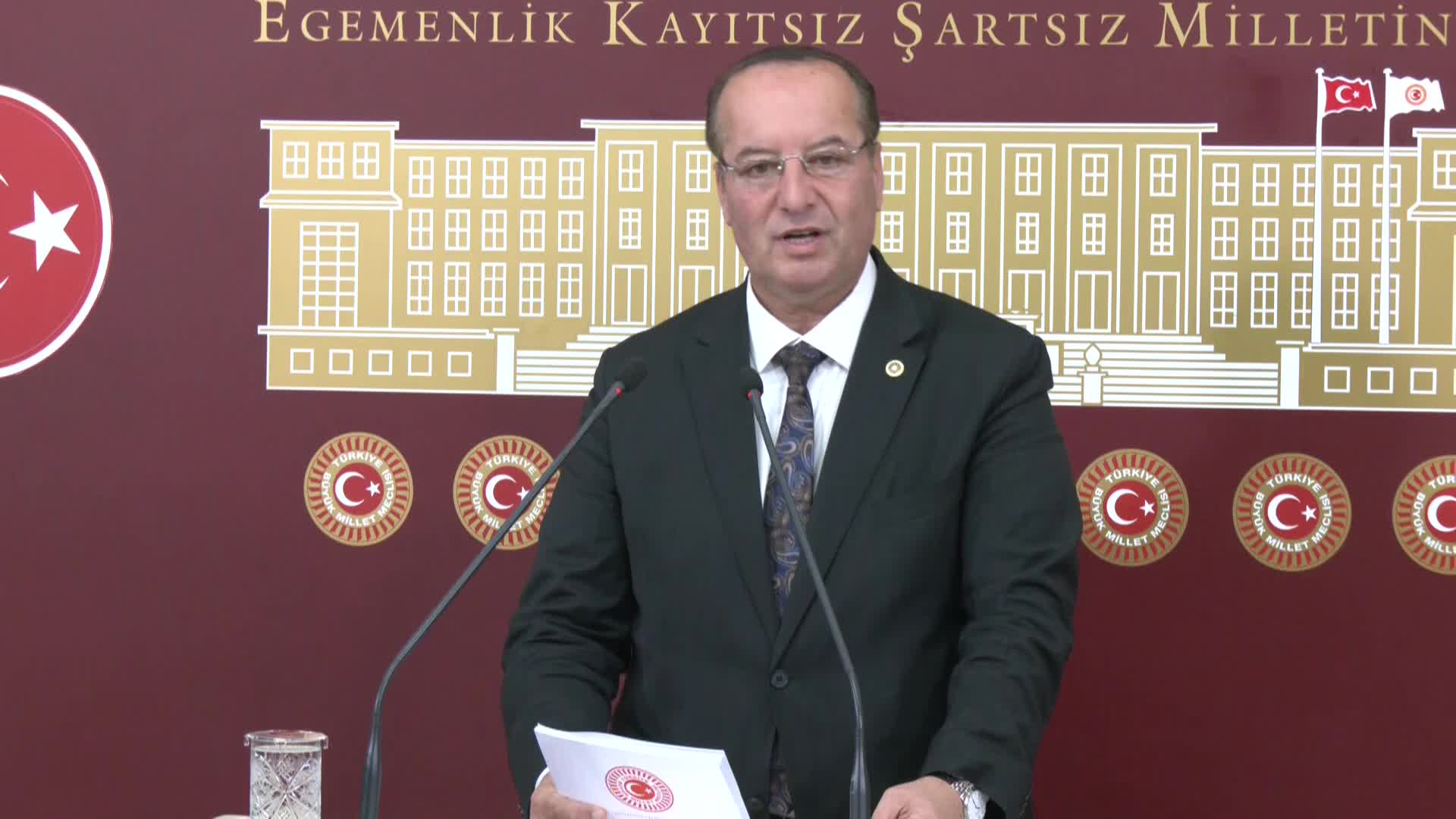 CHP’Lİ AKAY: AFAD TARAFINDAN BU FELAKETTE DE KARABÜK’ÜN UNUTULMUŞ OLDUĞUNU GÖRÜYORUZ. KARABÜK MAALESEF AFAD TARAFINDAN YOK SAYILDI. EYLEM PLANLARI HAYATA GEÇSEYDİ, DÜN YAŞADIĞIMIZ OLAYLARI YAŞAMAYACAKTIK