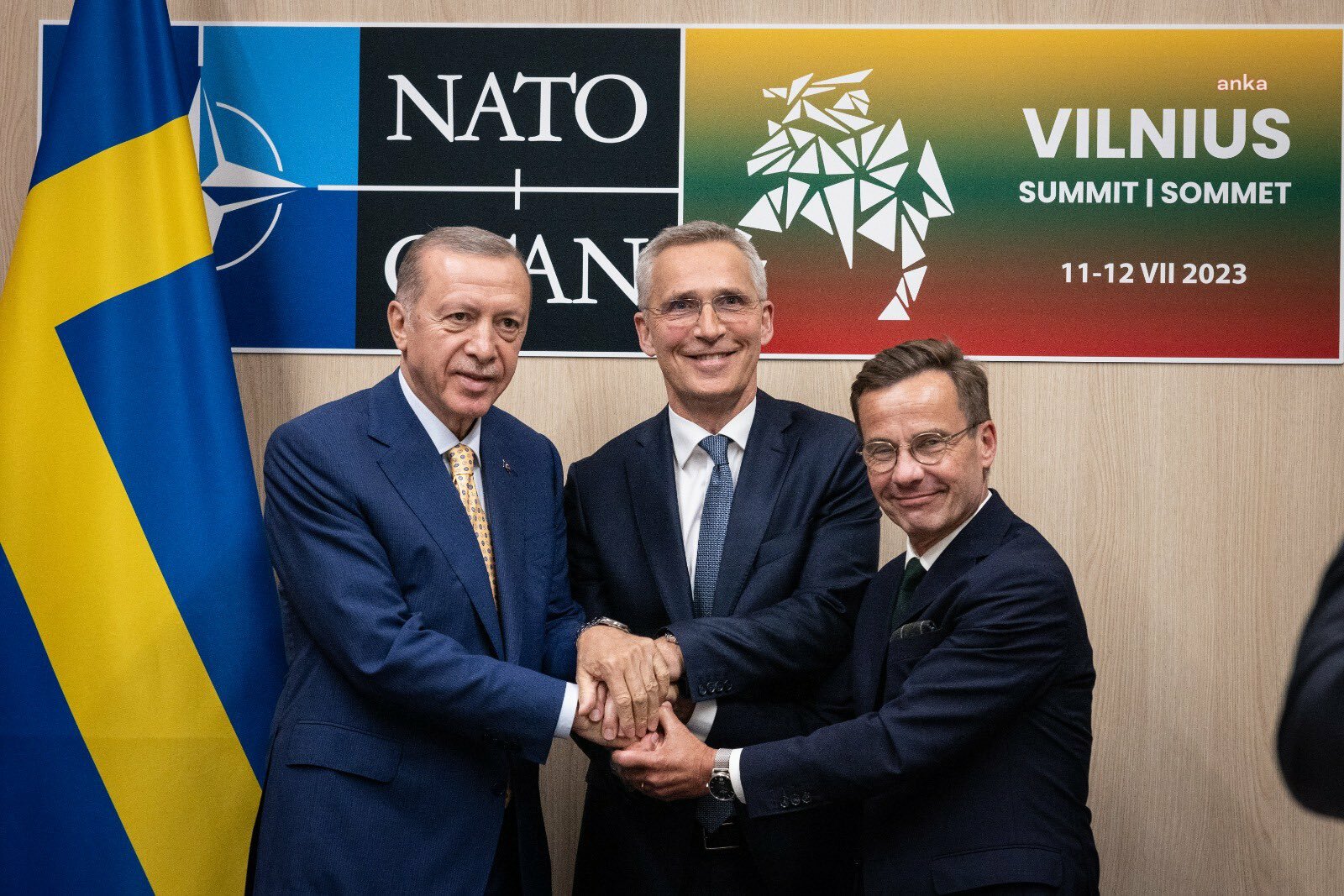 NATO GENEL SEKRETERİ STOLTENBERG, TÜRKİYE'NİN İSVEÇ'İN NATO ÜYELİĞİNE DESTEK VERECEĞİNİ AÇIKLADI