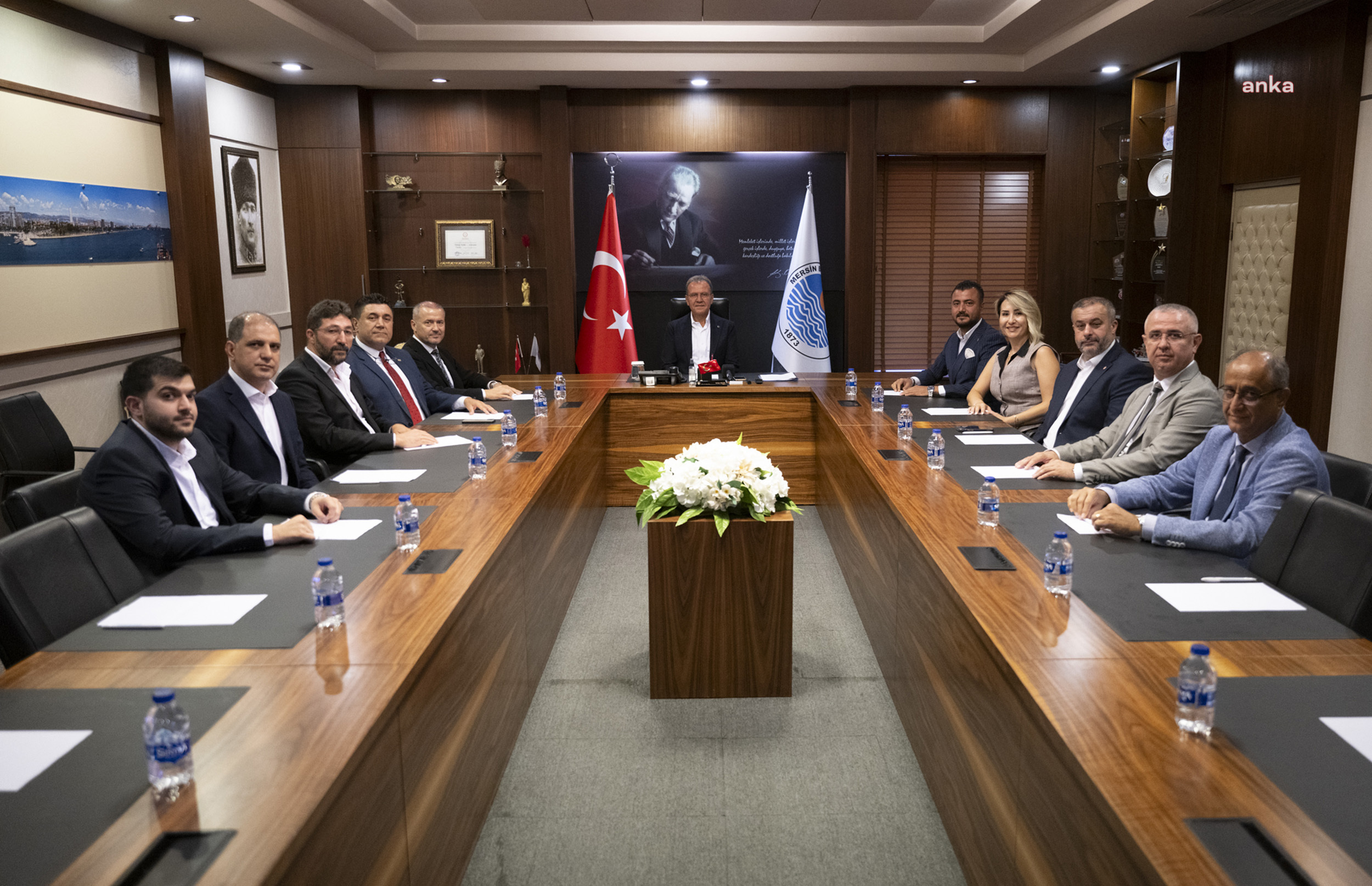 MERSİN TİCARET VE SANAYİ ODASI’NIN YENİ YÖNETİMİNDEN VAHAP SEÇER’E ZİYARET
