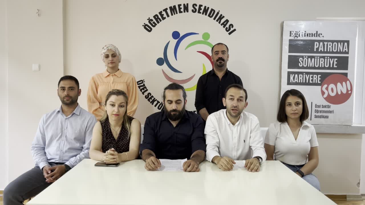 ÖZEL SEKTÖR ÖĞRETMENLERİNDEN BAKAN TEKİN'E TEPKİ: “BİZ KİMİN ÖĞRETMENLERİYİZ? SİZ KİM(LER)İN BAKANISINIZ”