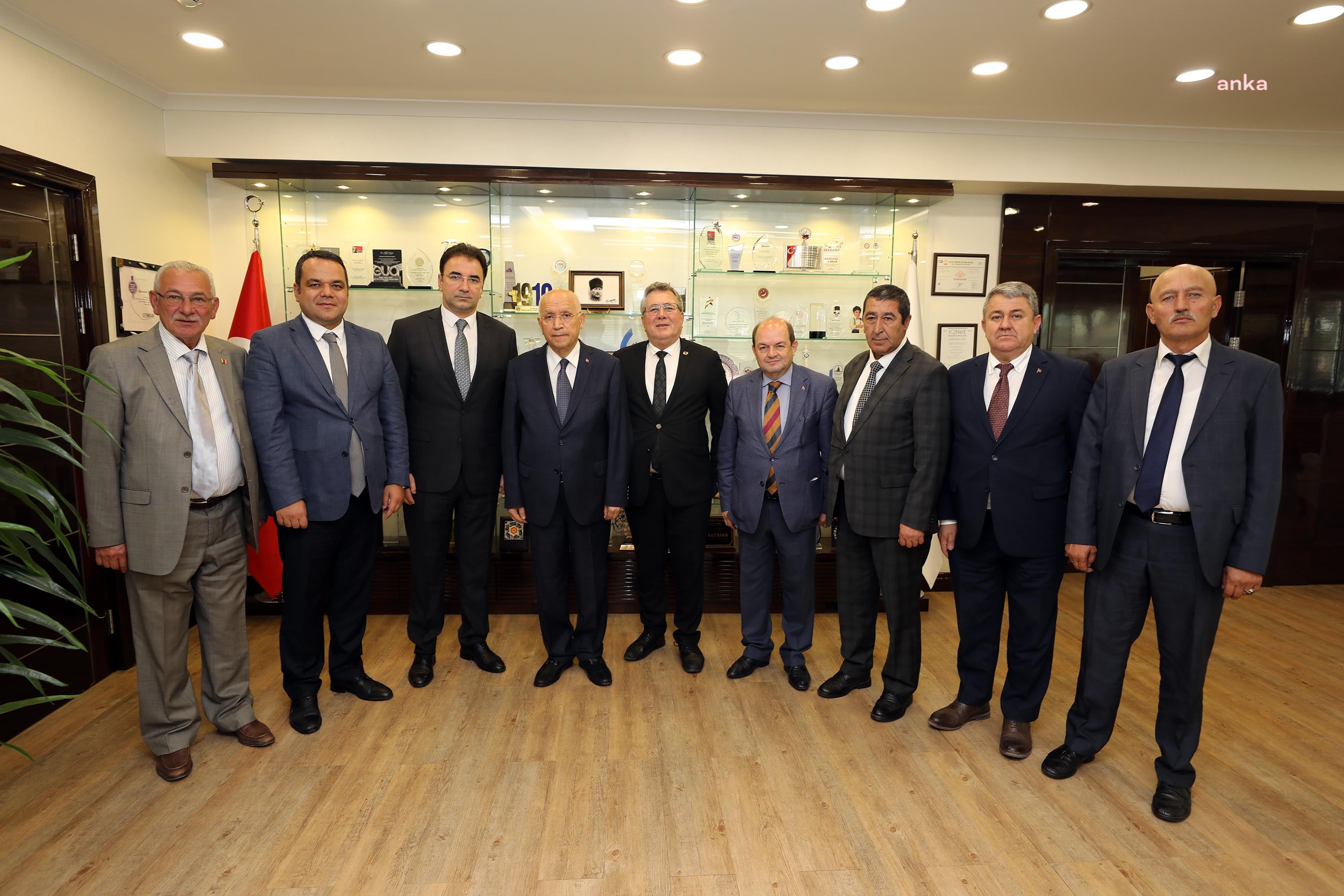 YENİMAHALLE BELEDİYE BAŞKANI YAŞAR, HEMŞEHRİLERİYLE BULUŞTU